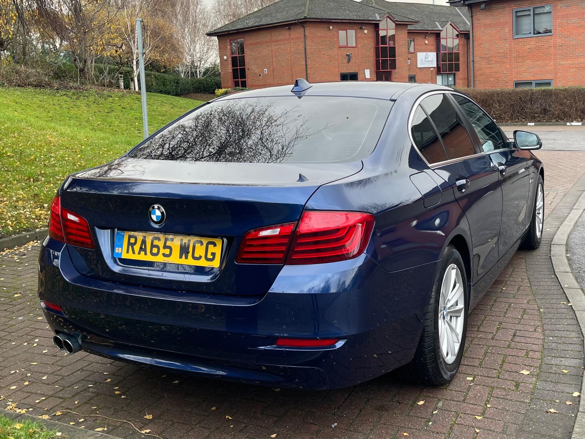 BMW 5 Series - Image 12