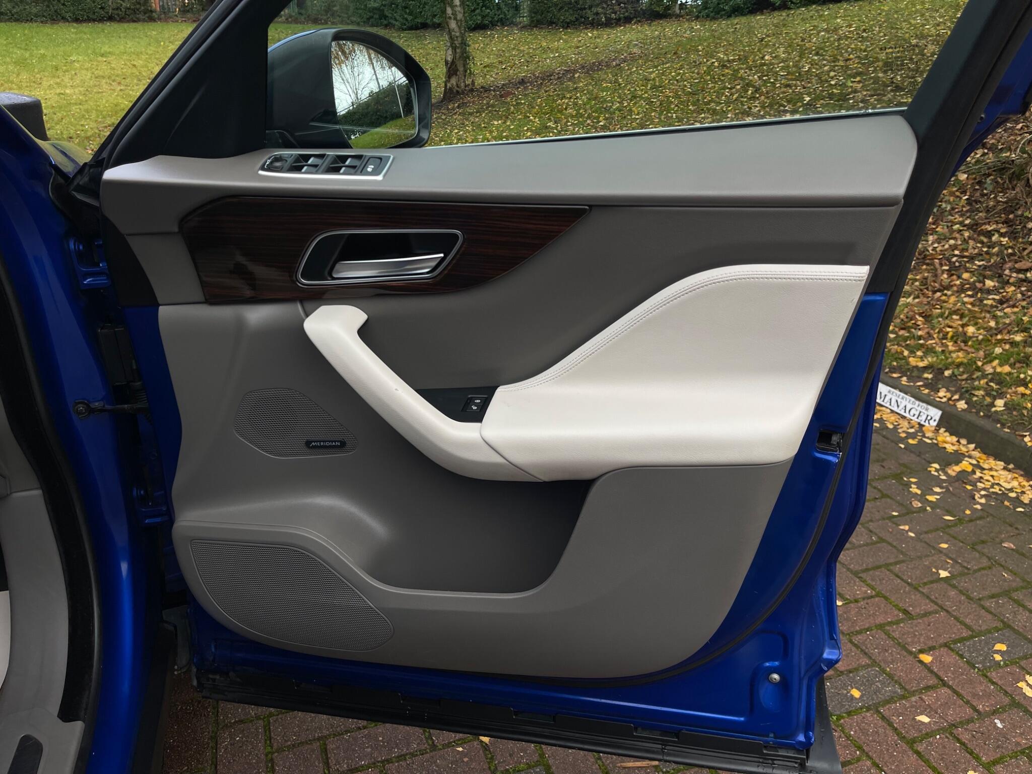 Jaguar F-Pace - Image 35