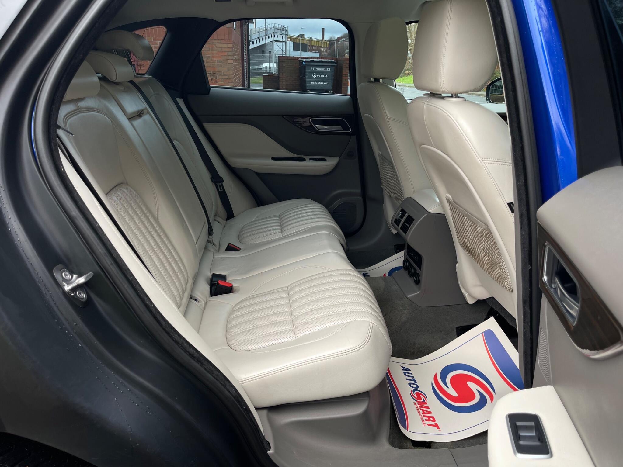 Jaguar F-Pace - Image 37