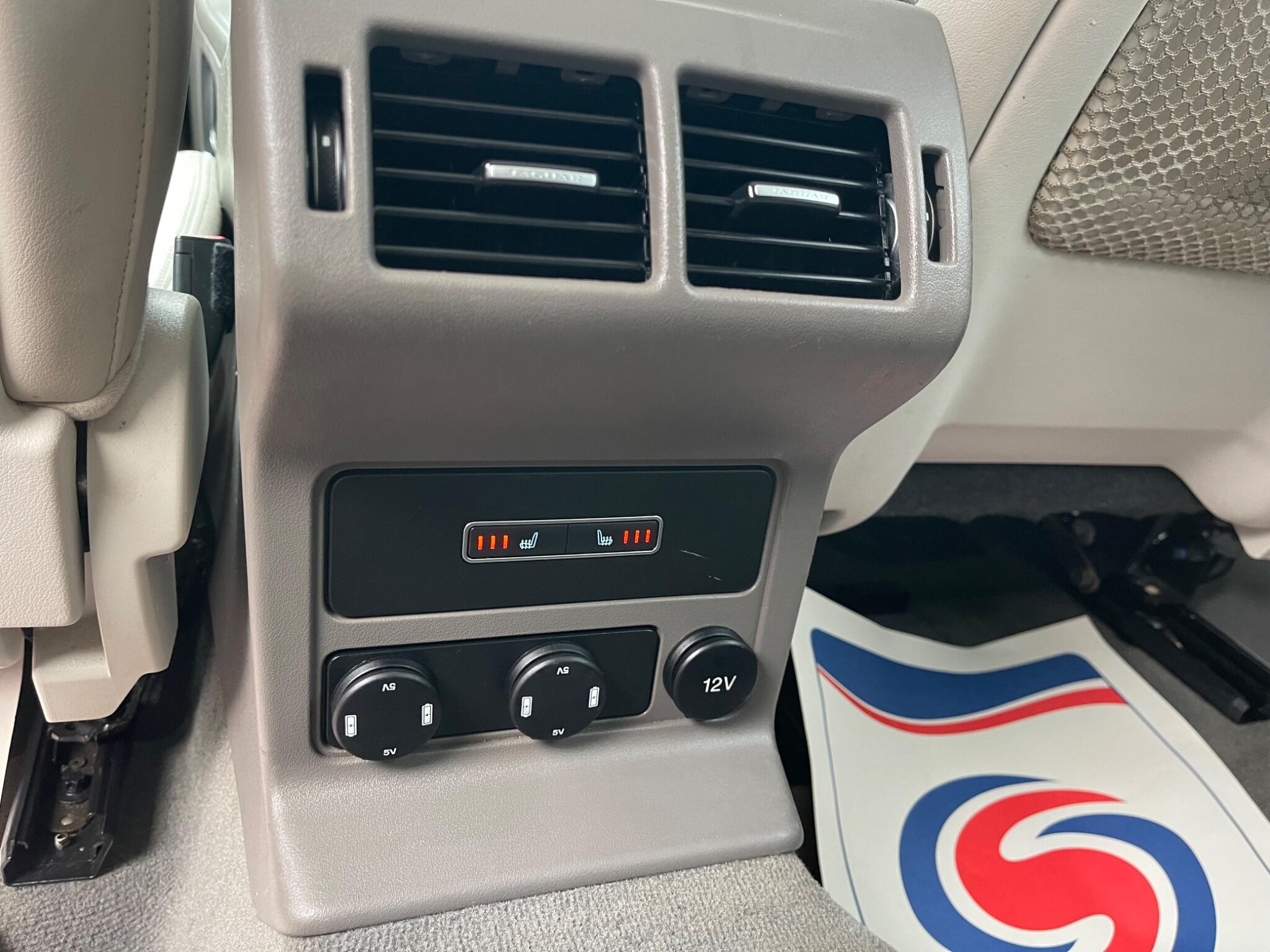 Jaguar F-Pace - Image 43