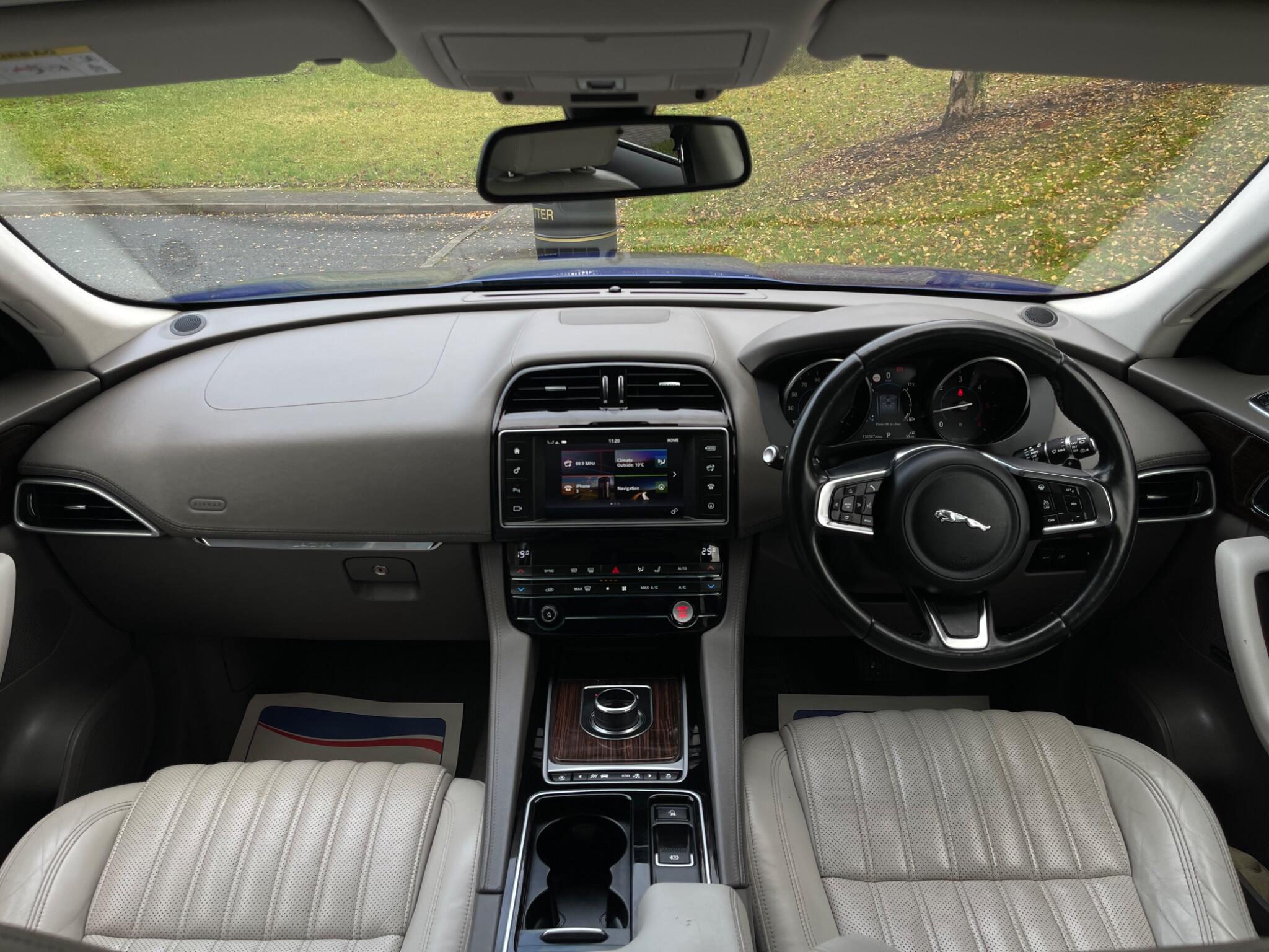 Jaguar F-Pace - Image 49