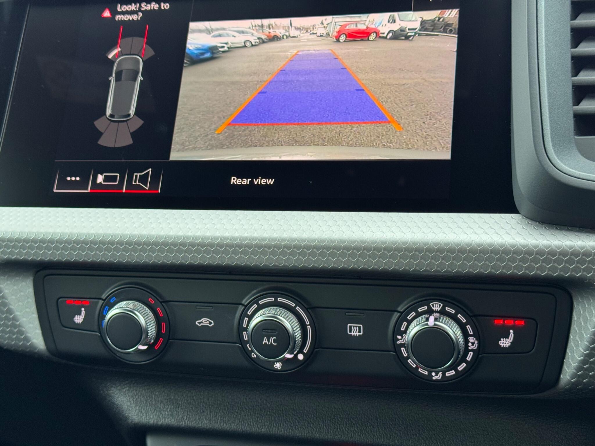 Audi A1 - Image 37