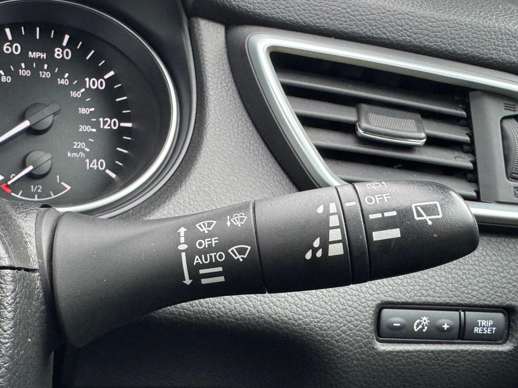 Nissan Qashqai - Image 26