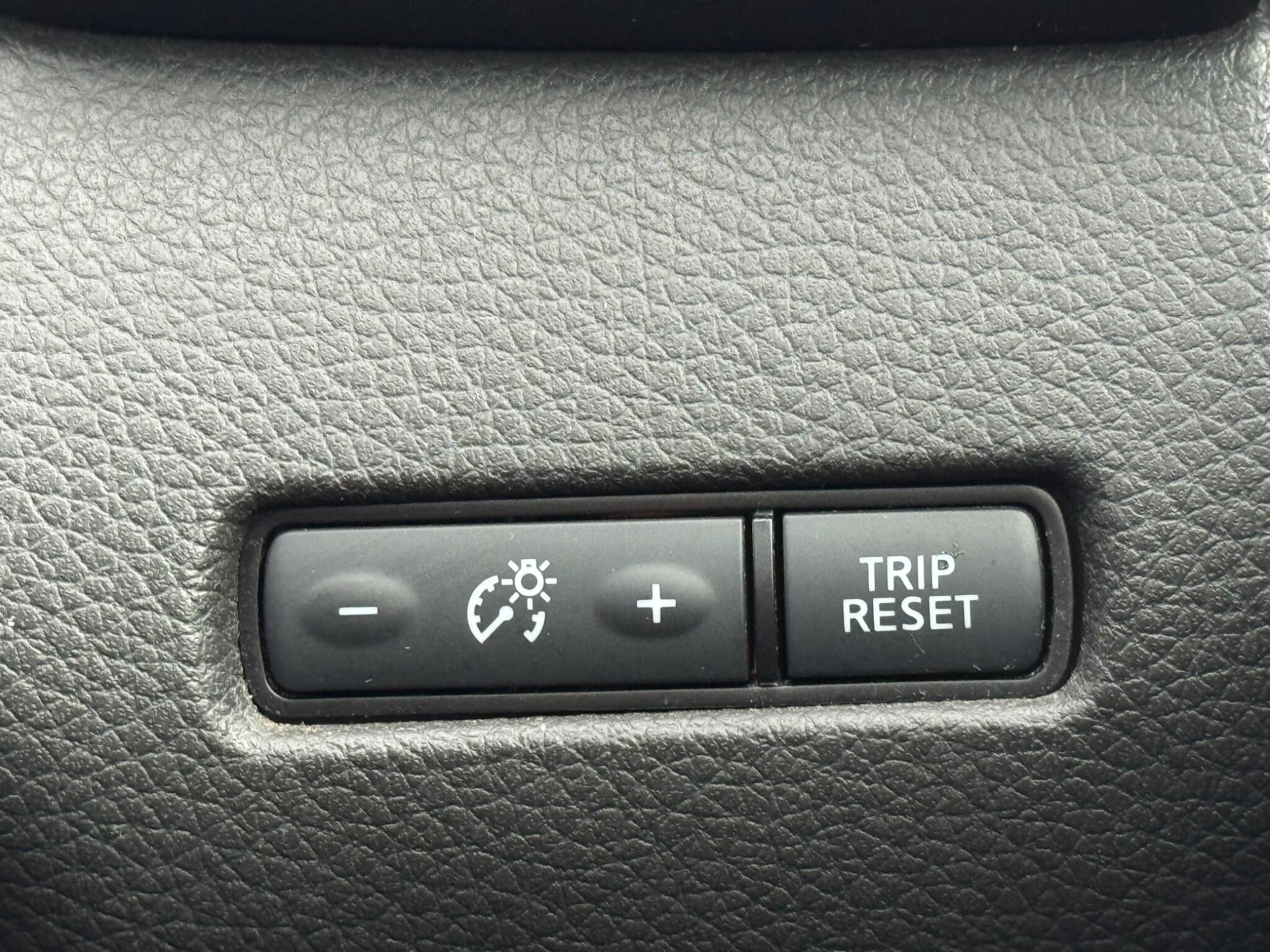 Nissan Qashqai - Image 32