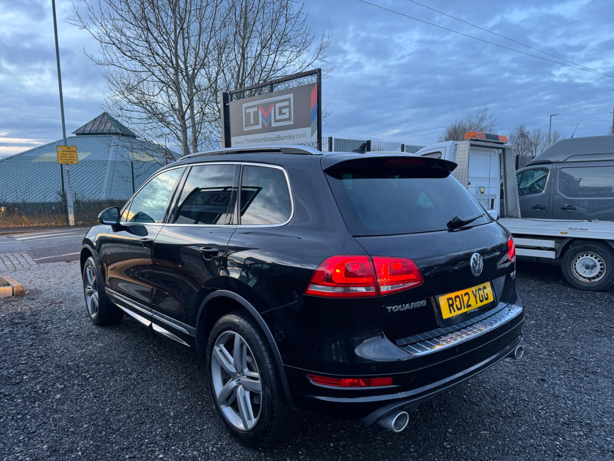 Volkswagen Touareg - Image 2