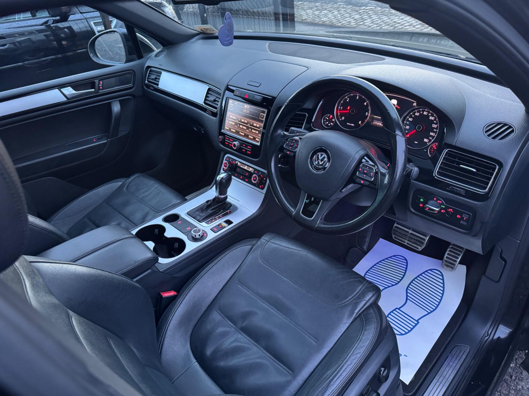 Volkswagen Touareg - Image 3