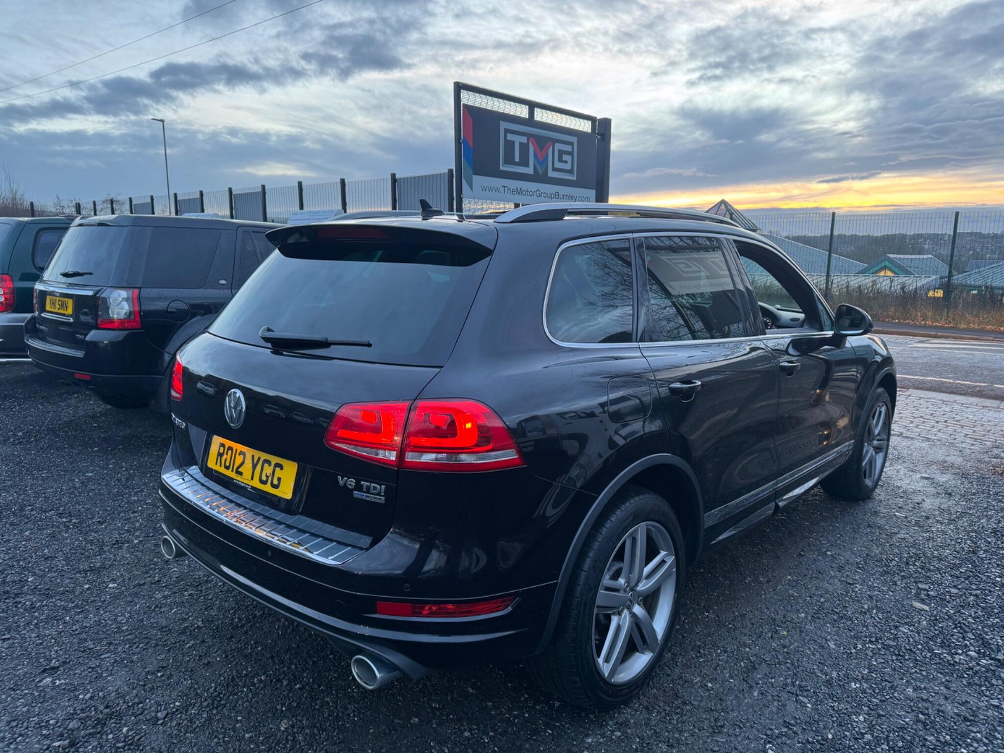 Volkswagen Touareg - Image 9