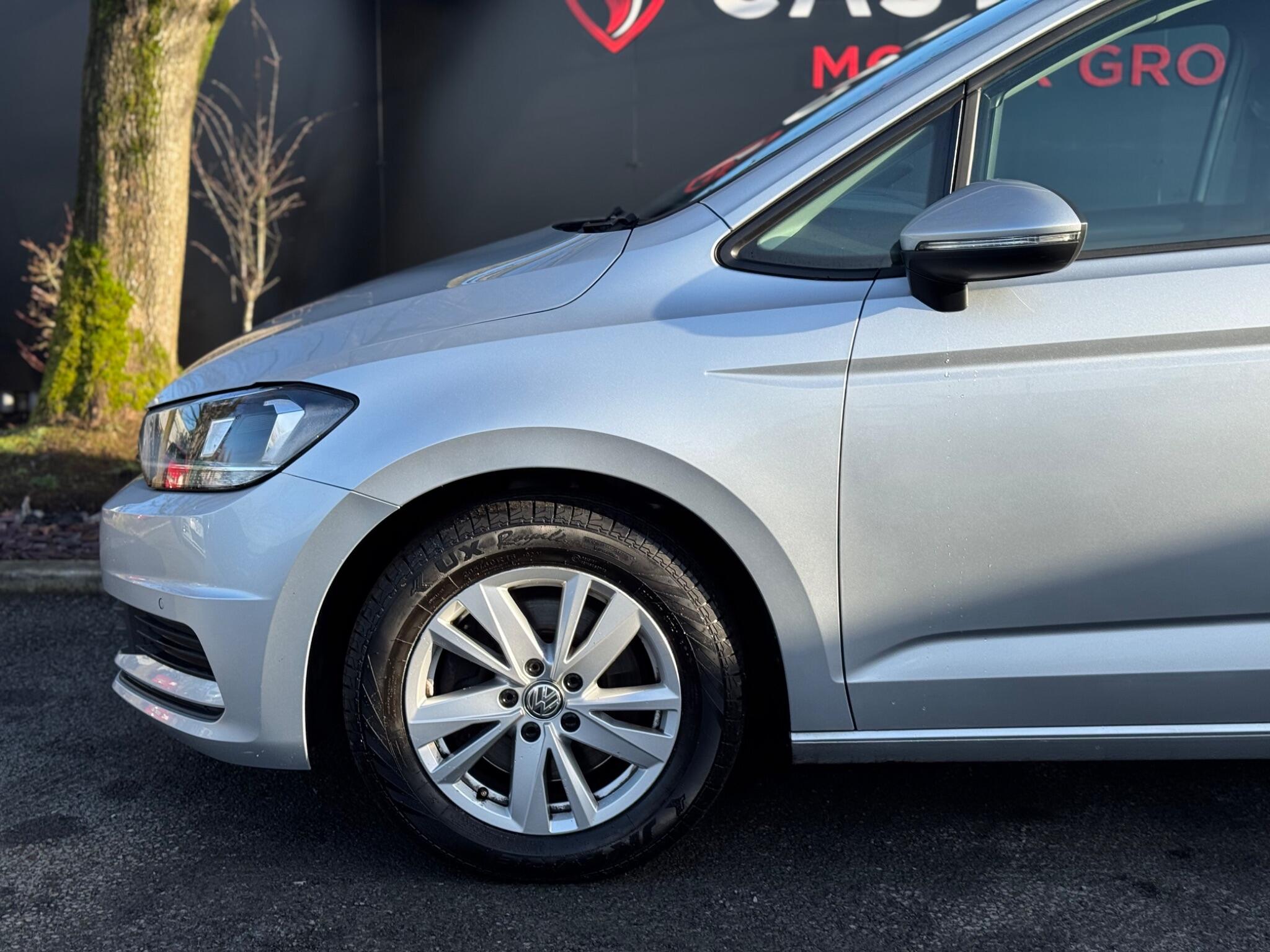 Volkswagen Touran - Image 29