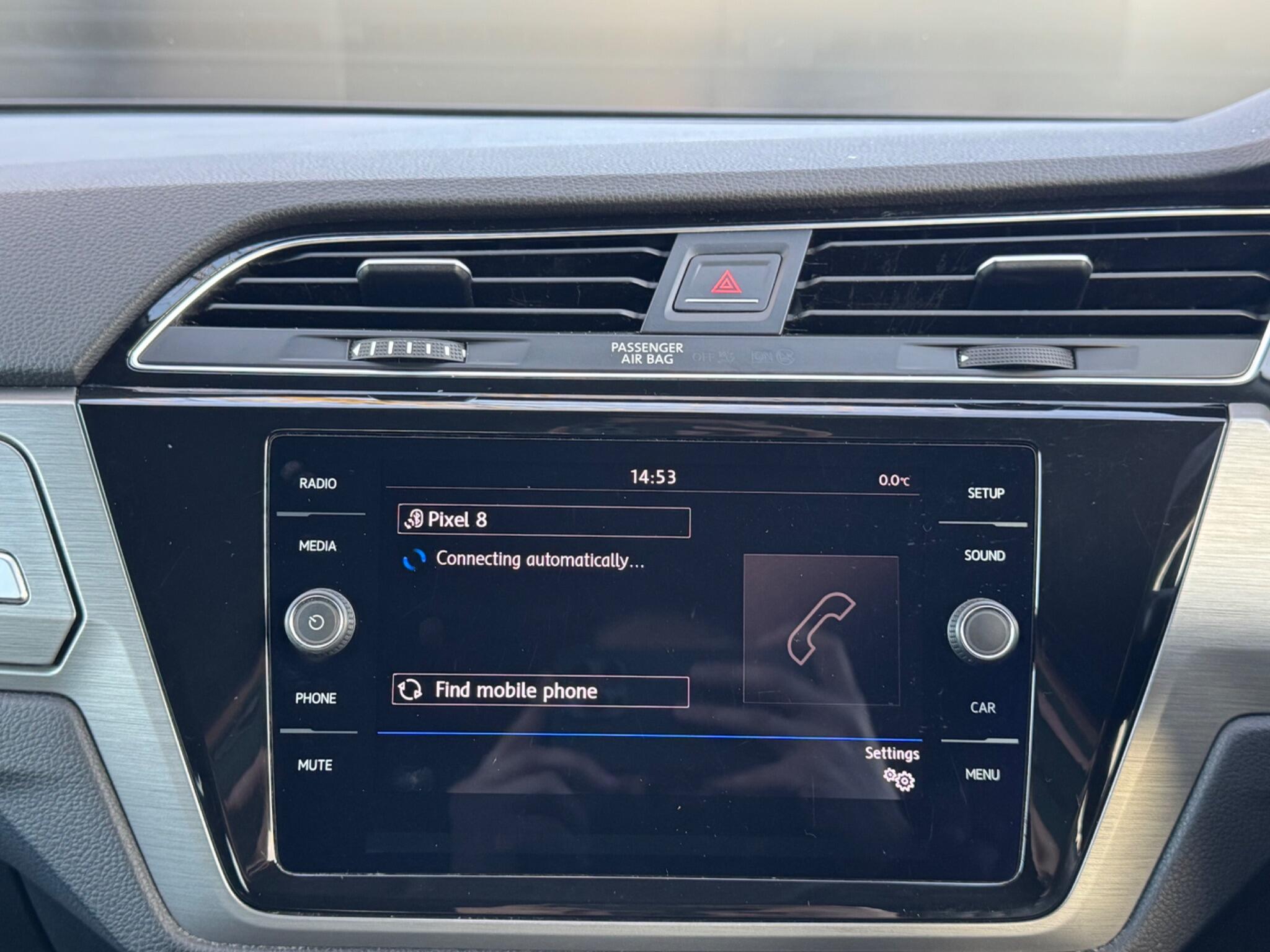 Volkswagen Touran - Image 33