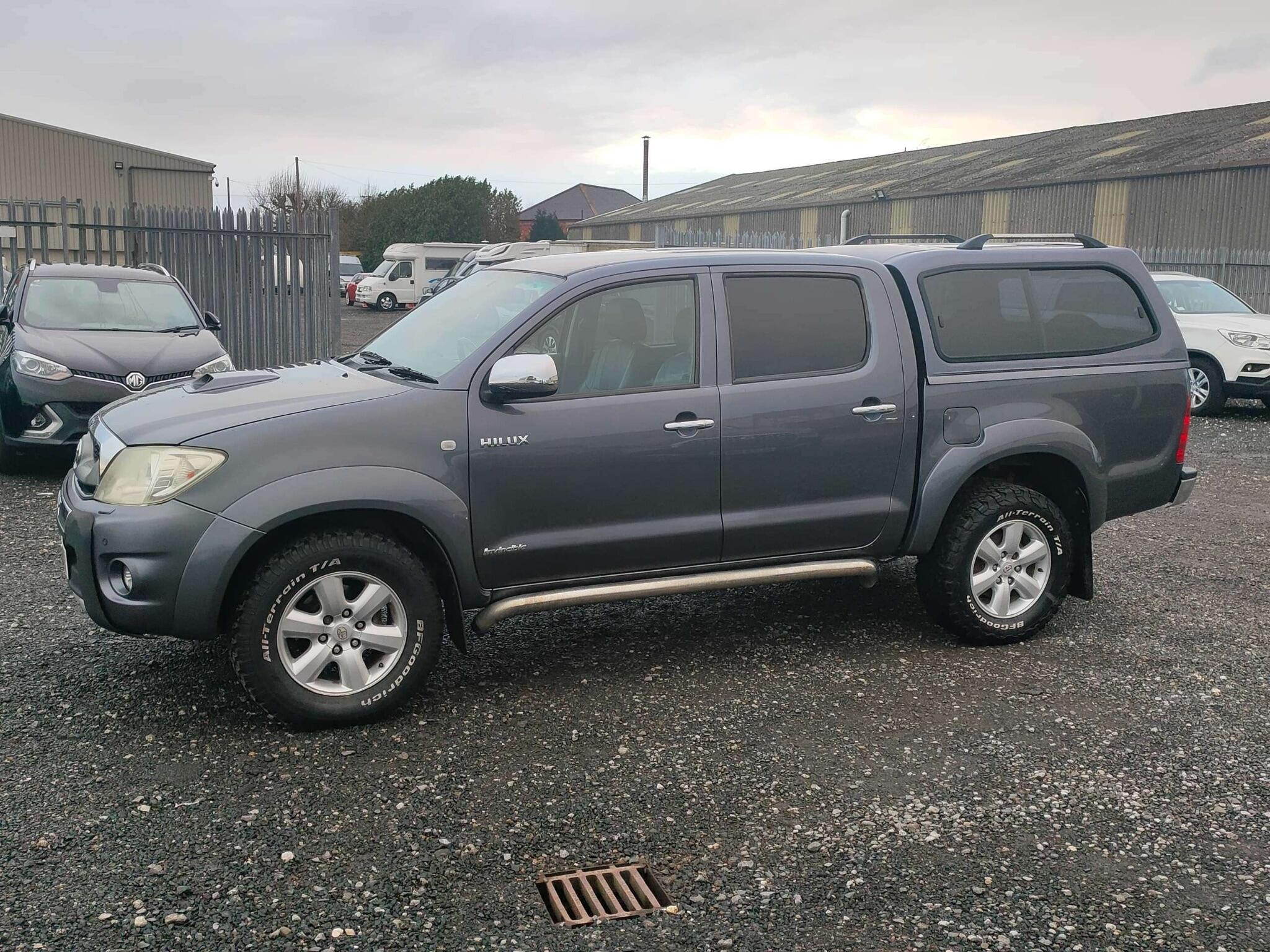 Toyota Hilux - Image 6