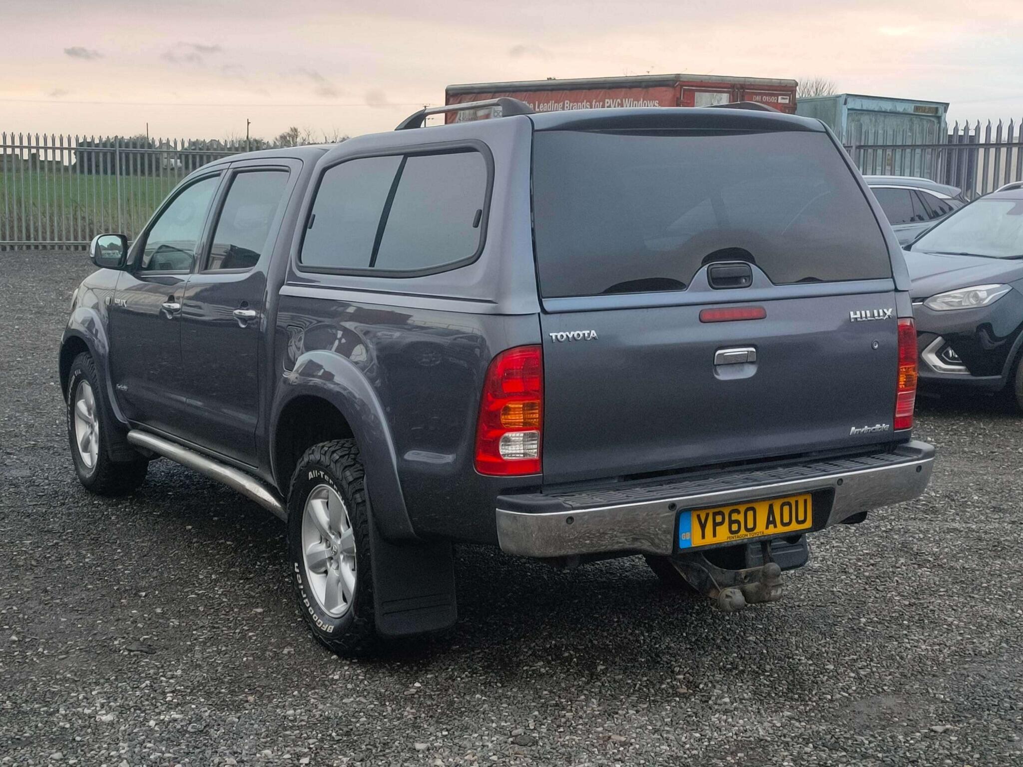 Toyota Hilux - Image 8