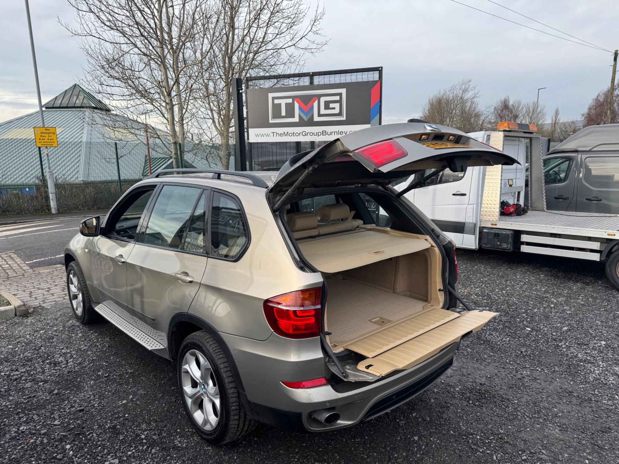 BMW X5 - Image 11