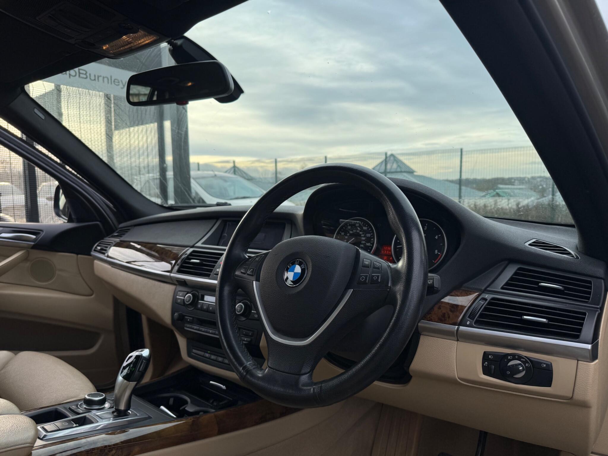 BMW X5 - Image 12