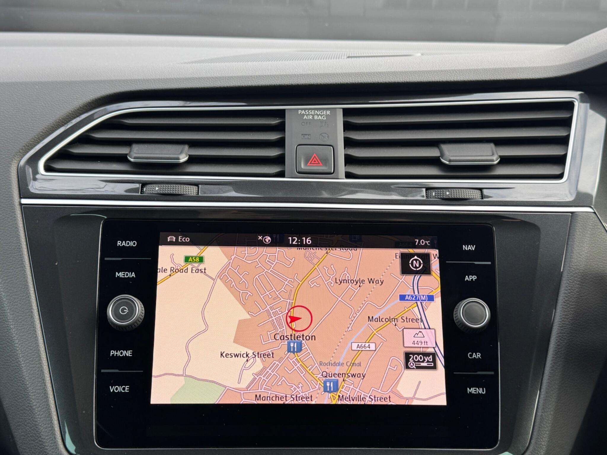 Volkswagen Tiguan - Image 41