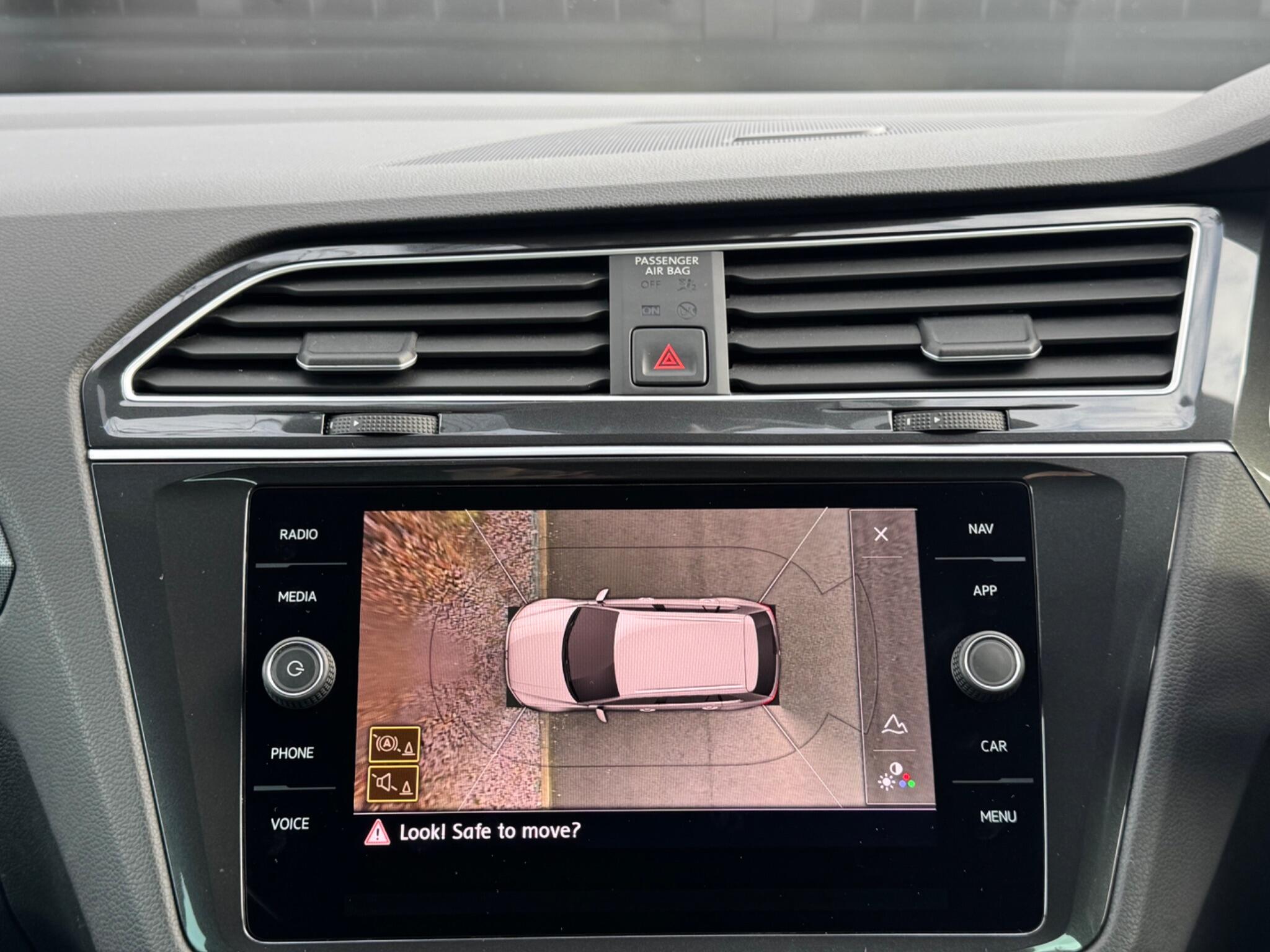 Volkswagen Tiguan - Image 50