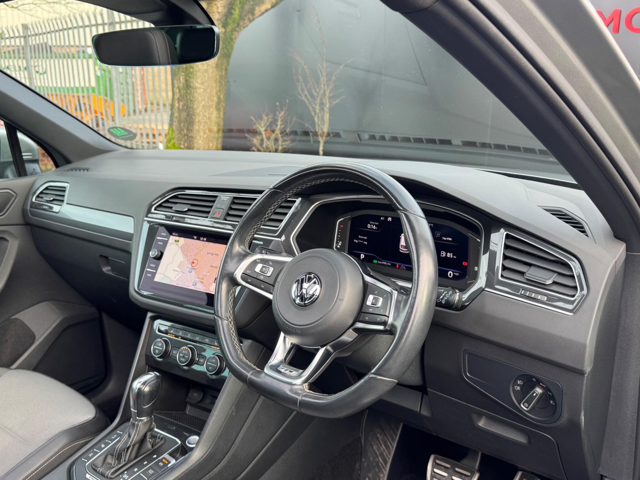 Volkswagen Tiguan - Image 54