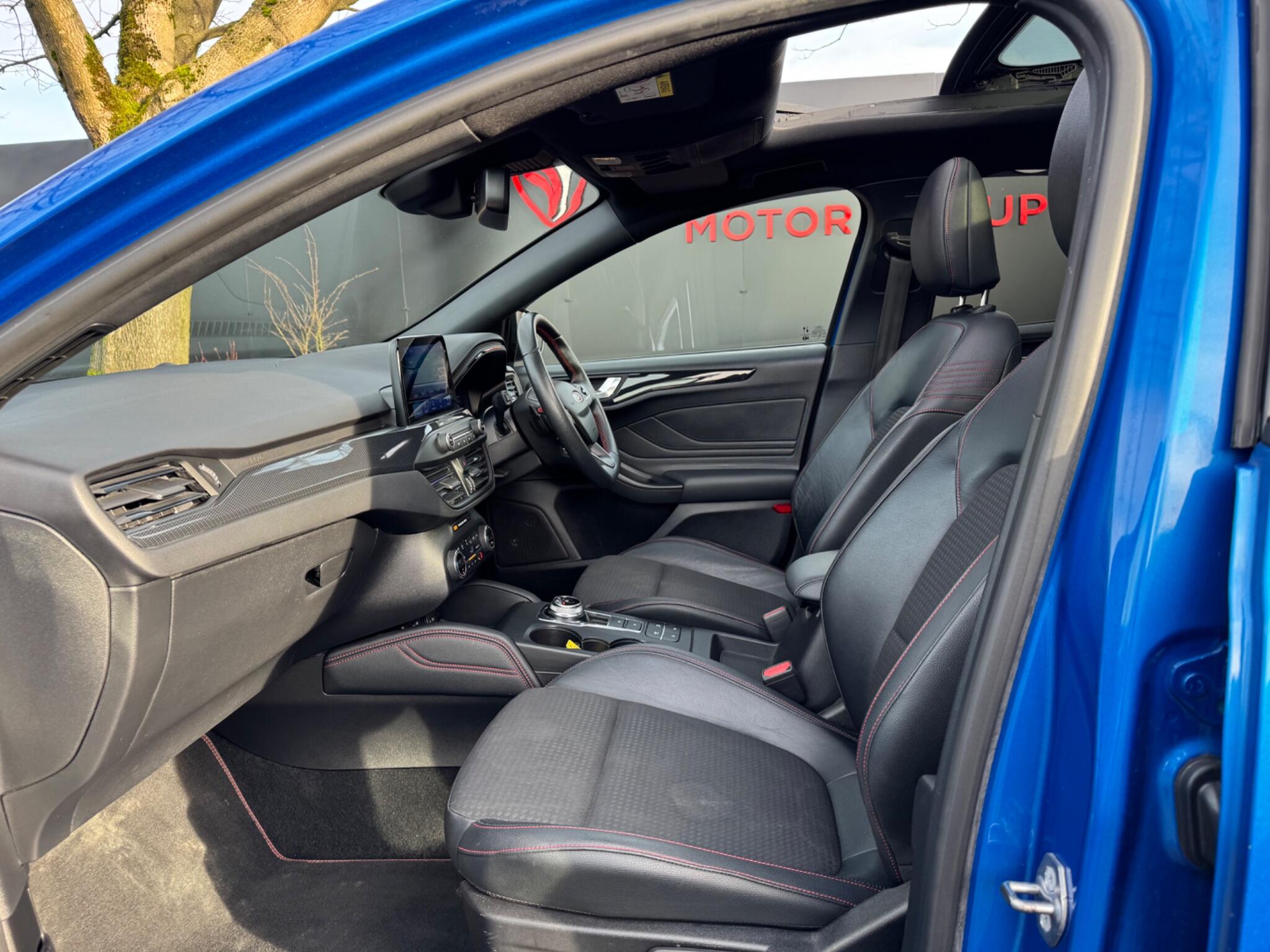 Ford Focus - Image 51