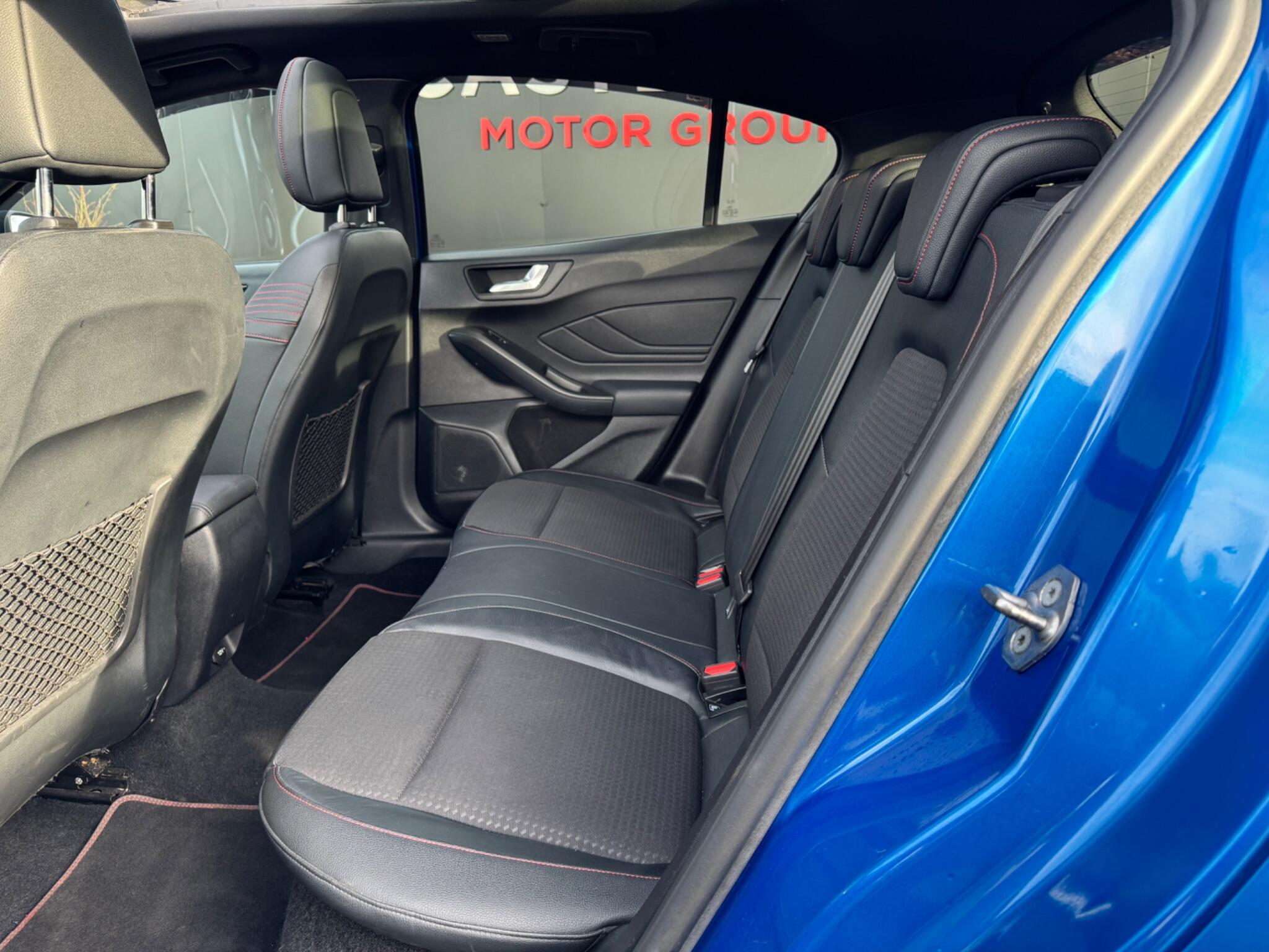 Ford Focus - Image 19