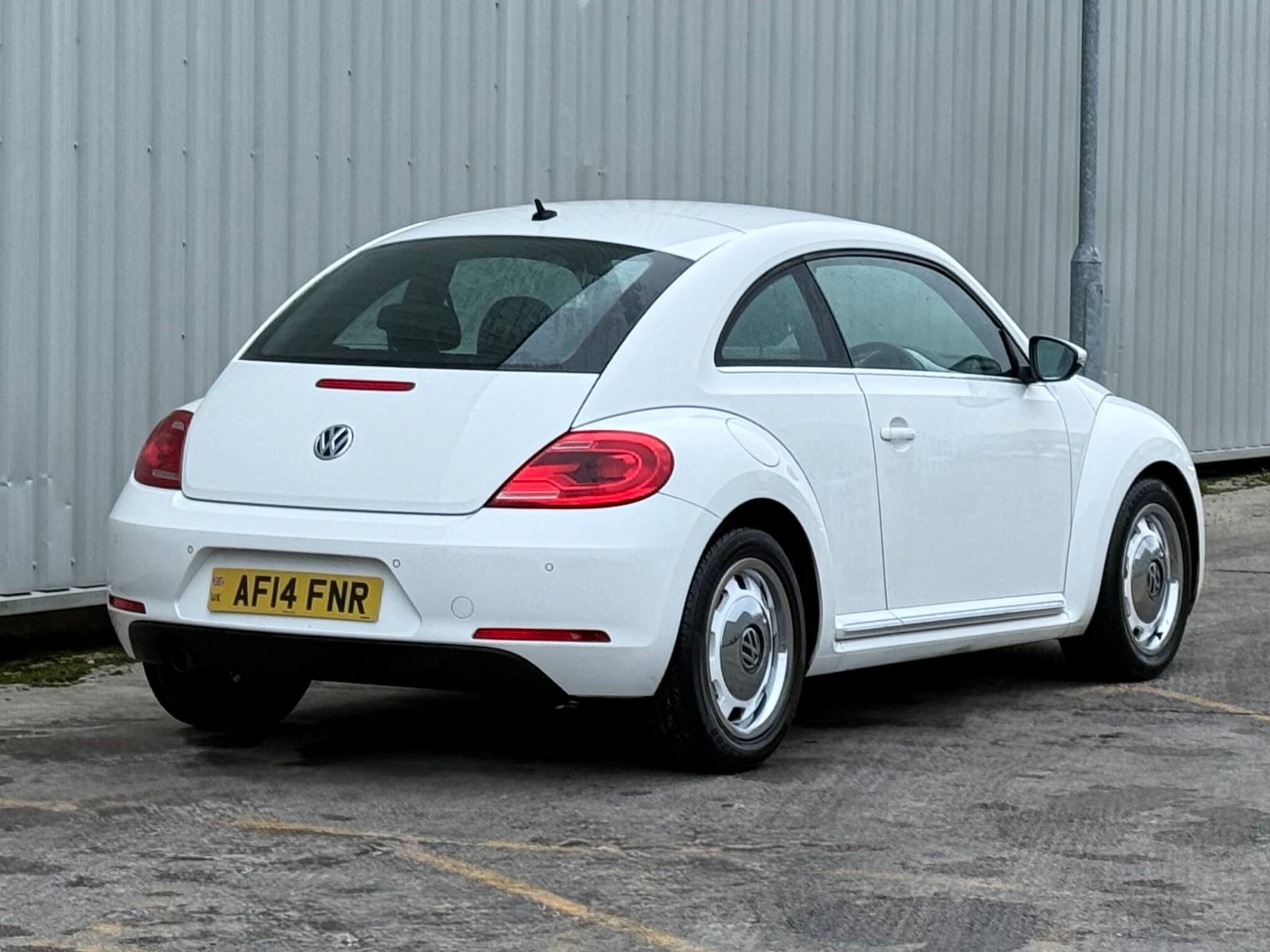 Volkswagen Beetle - Image 10