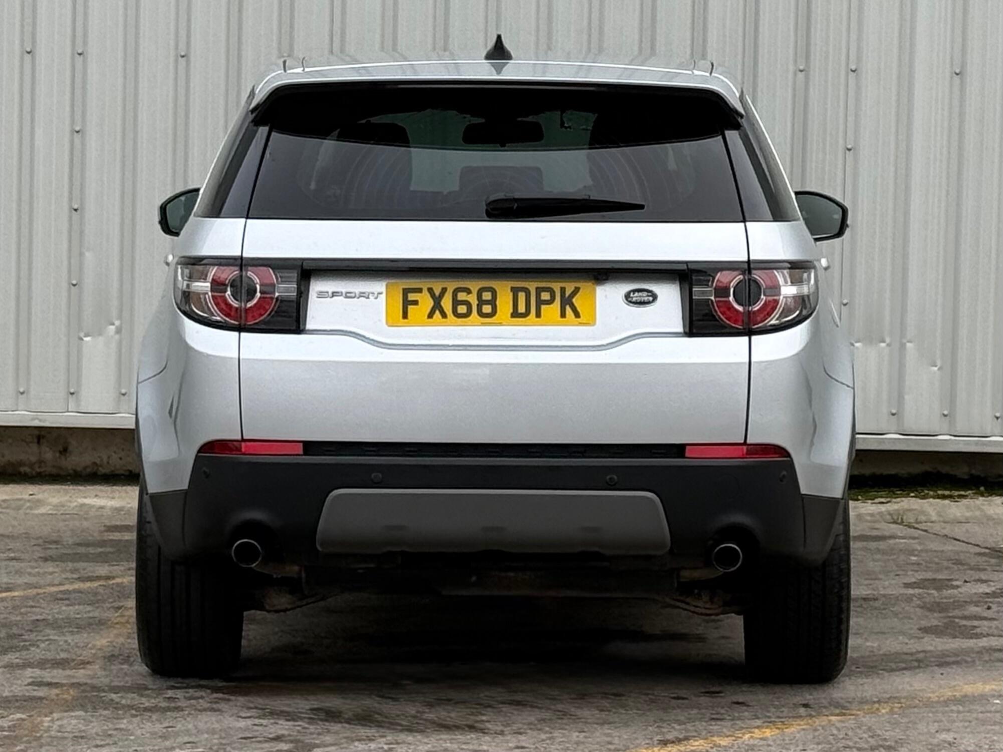 Land Rover DISCOVERY SPORT - Image 14