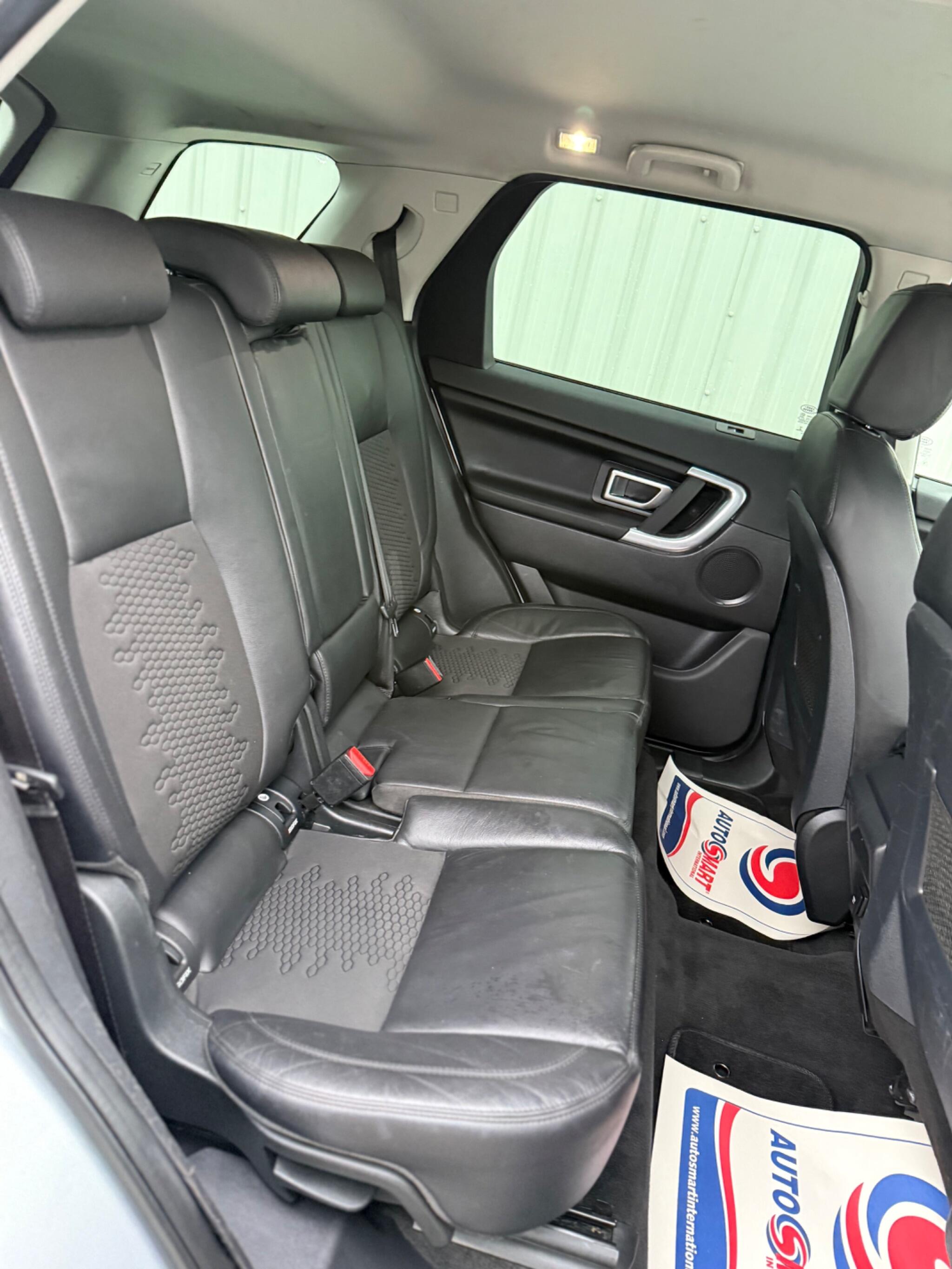 Land Rover DISCOVERY SPORT - Image 25