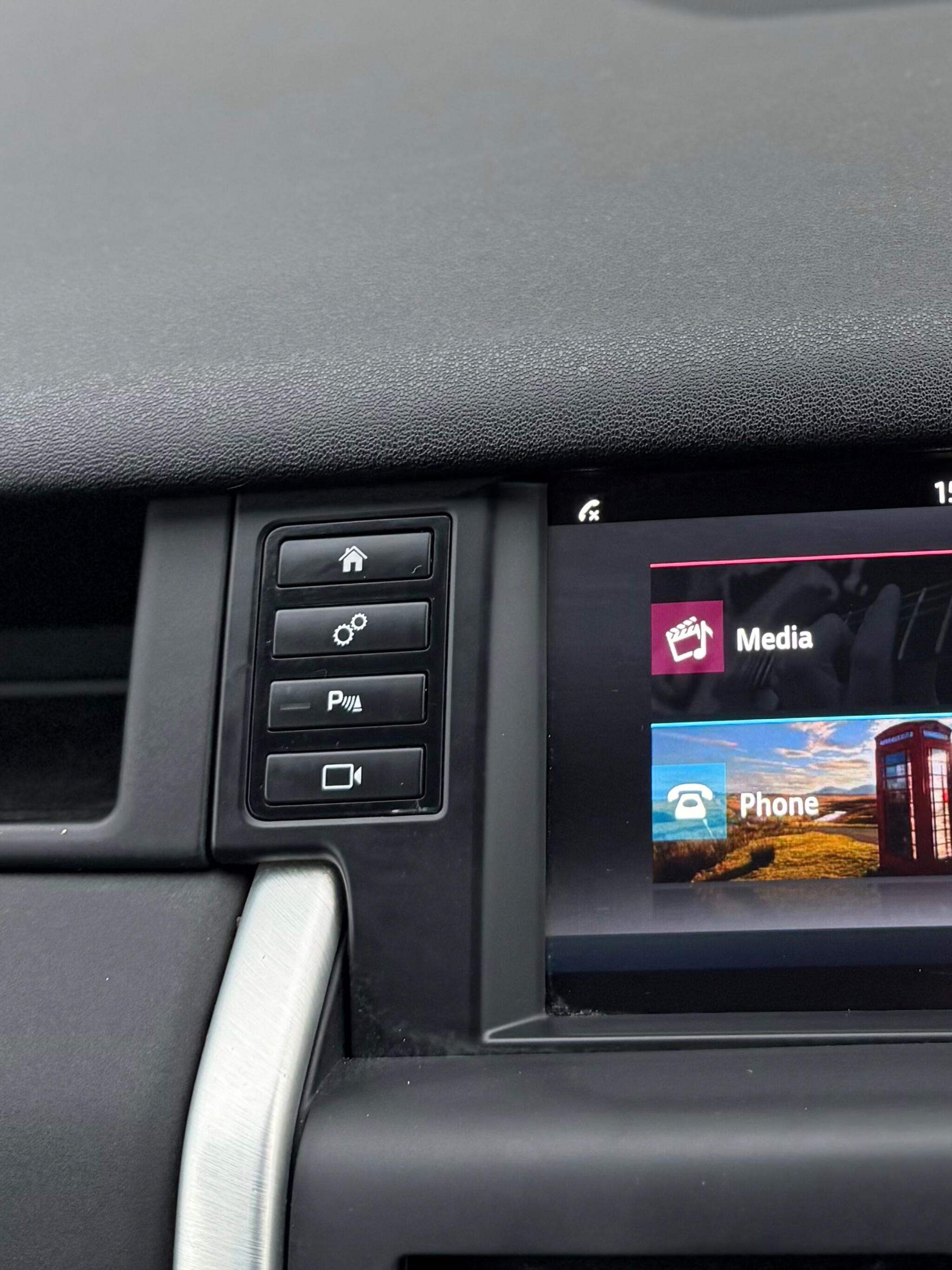 Land Rover DISCOVERY SPORT - Image 38