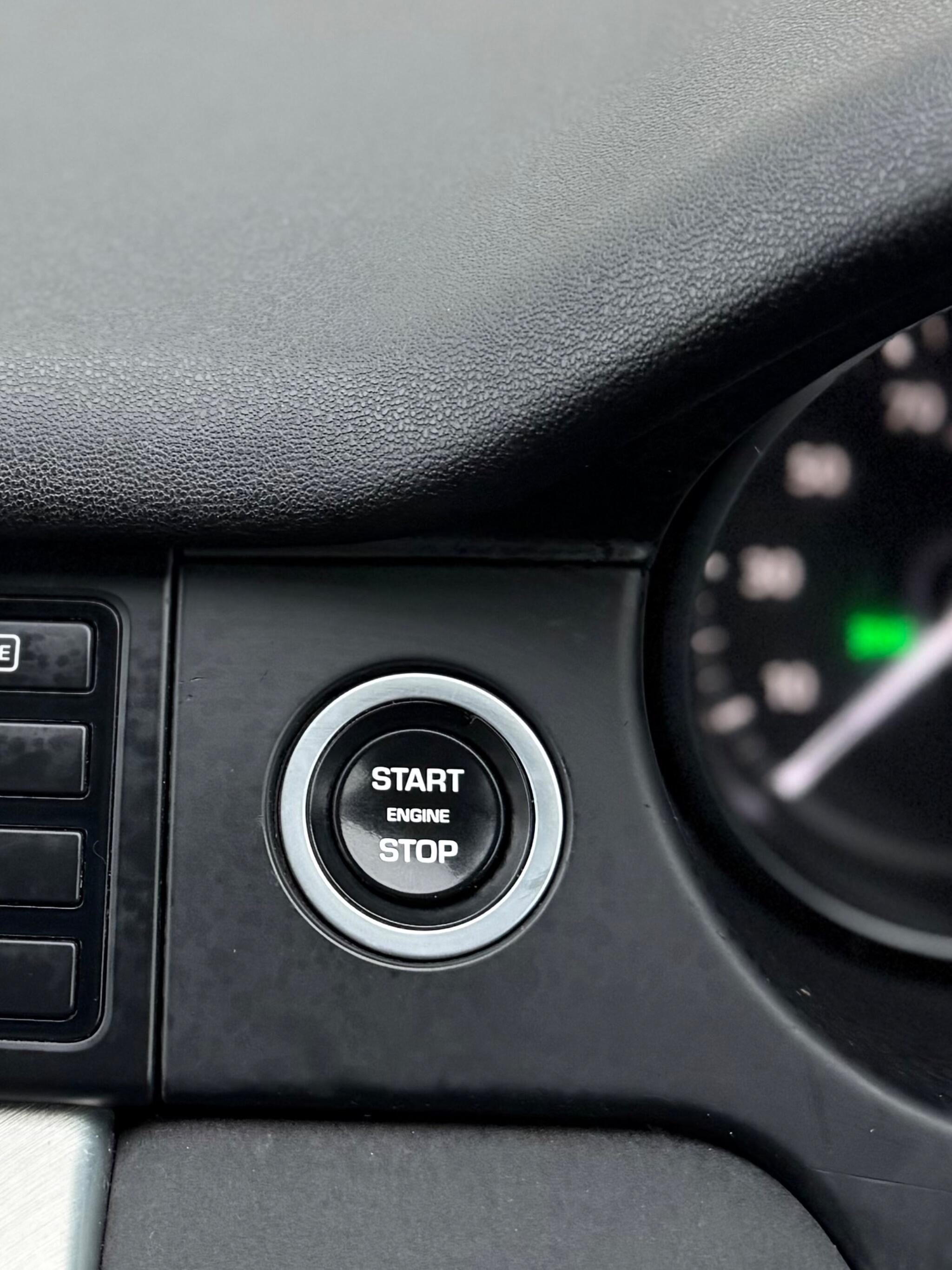 Land Rover DISCOVERY SPORT - Image 40