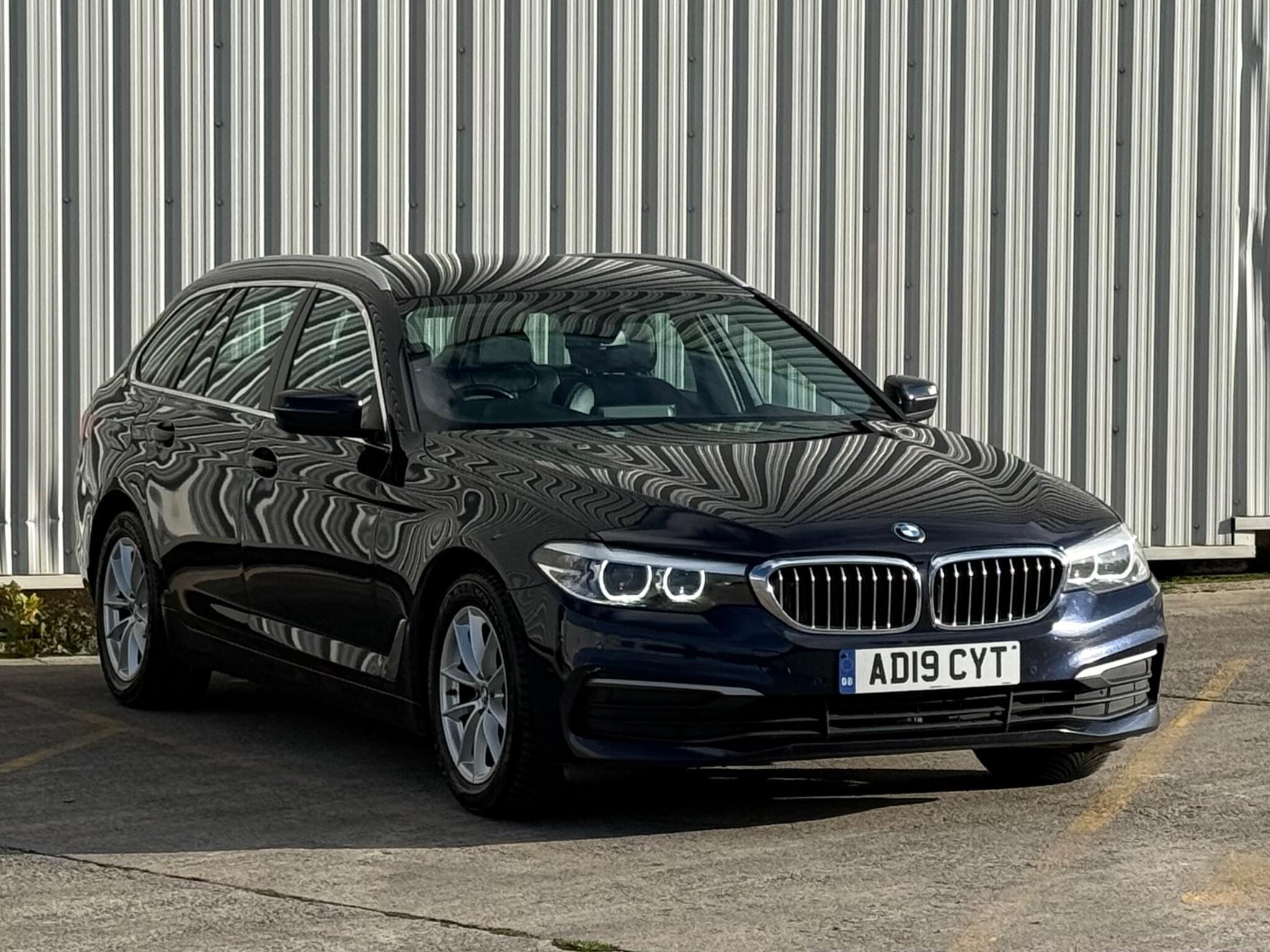 BMW 5 Series - Image 6