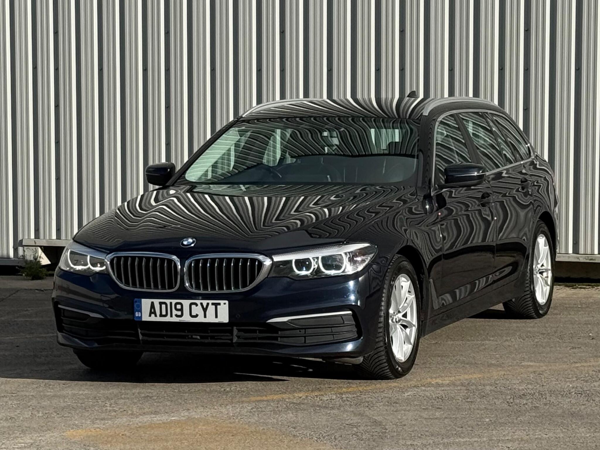 BMW 5 Series - Image 7