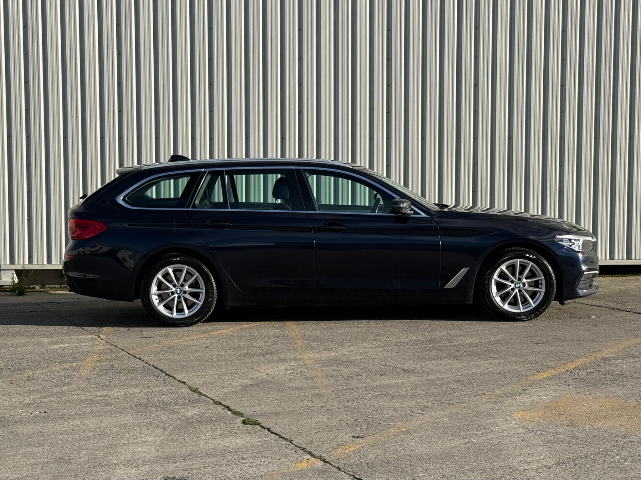 BMW 5 Series - Image 9