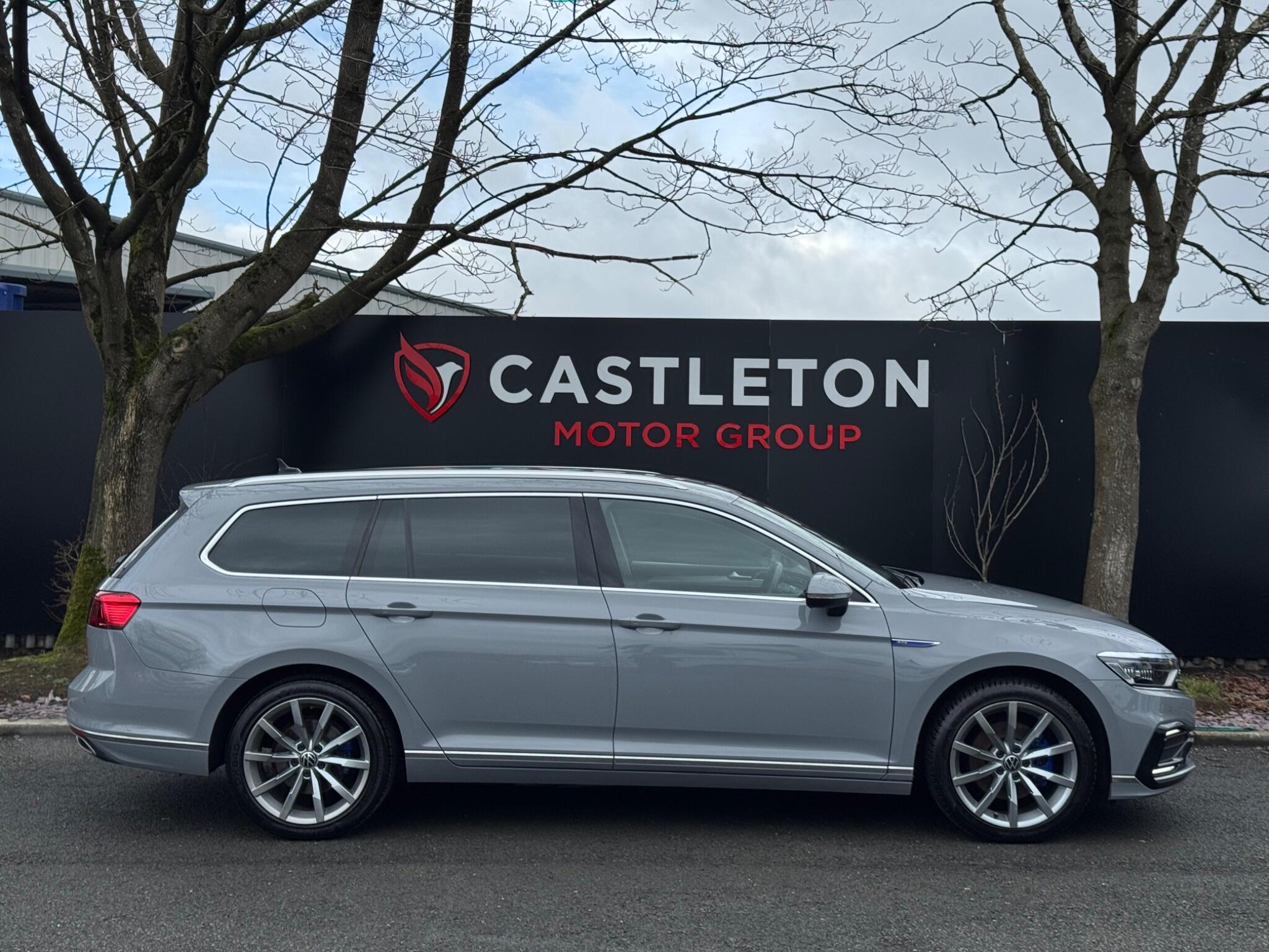 Volkswagen Passat - Image 15