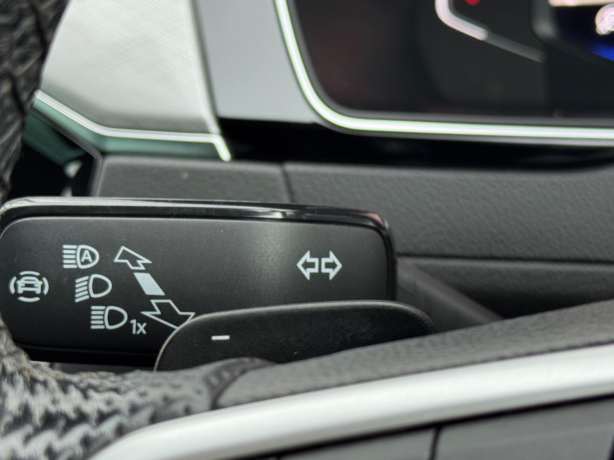 Volkswagen Passat - Image 28