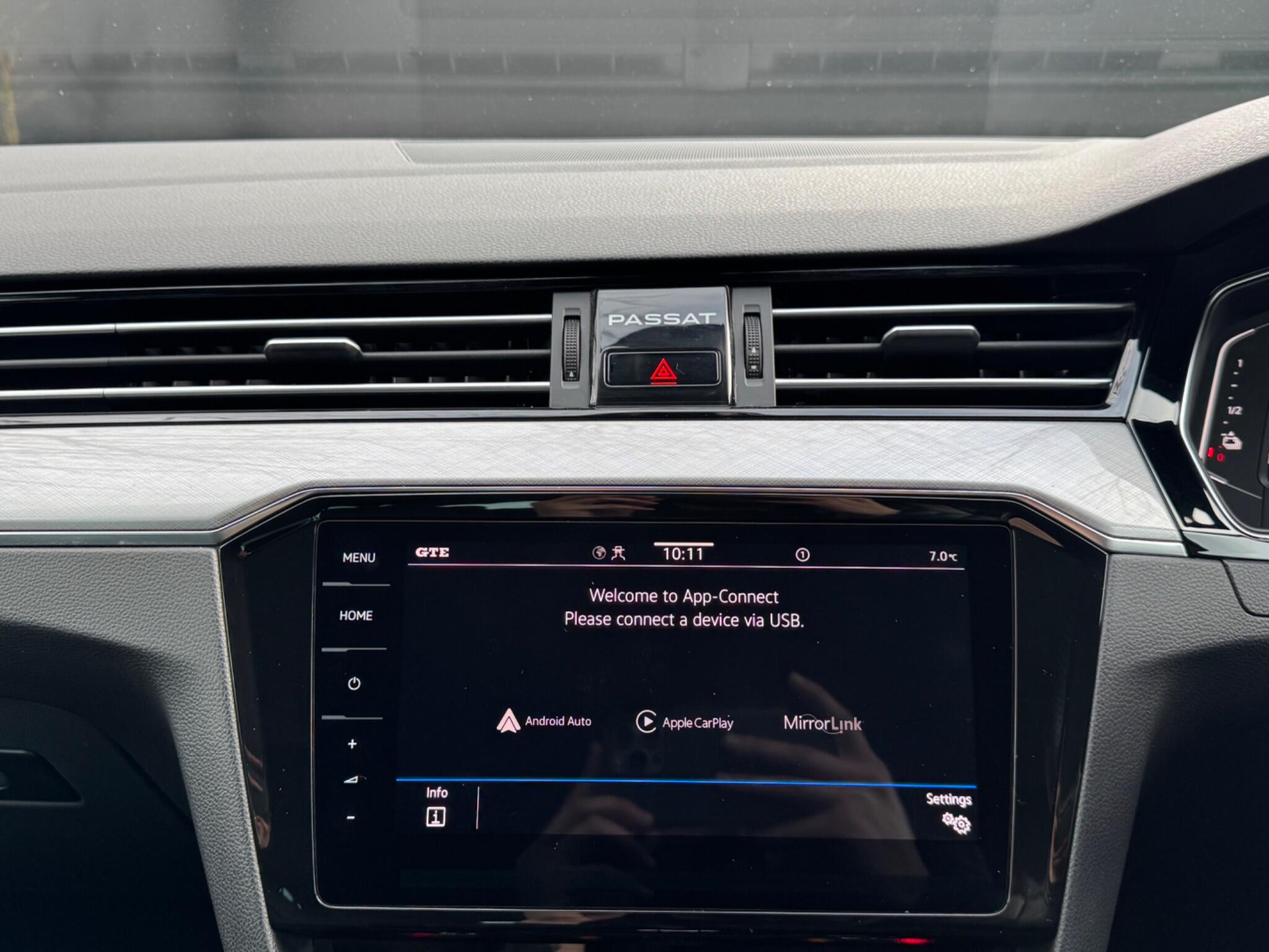 Volkswagen Passat - Image 41