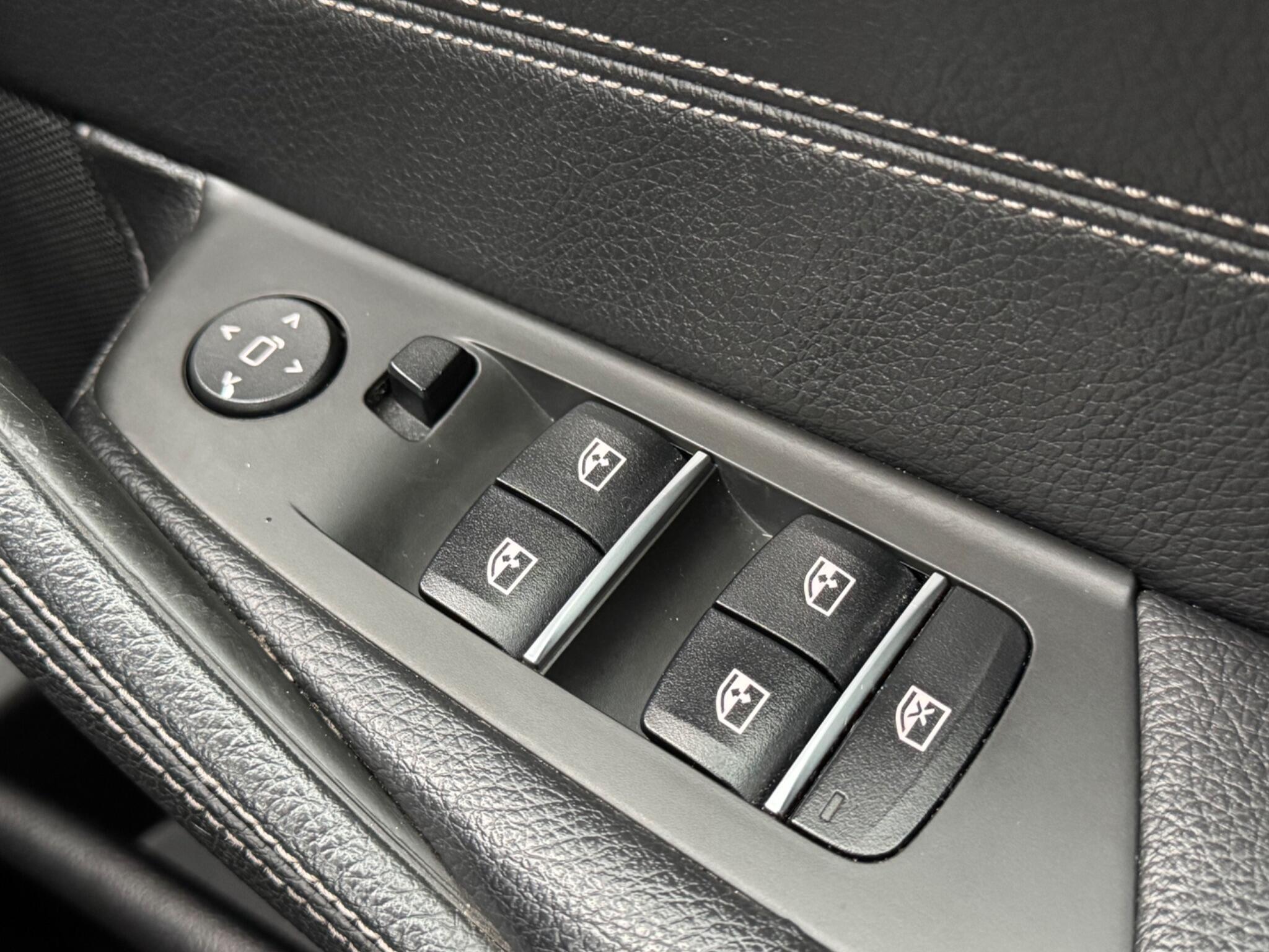 BMW 5 Series - Image 26