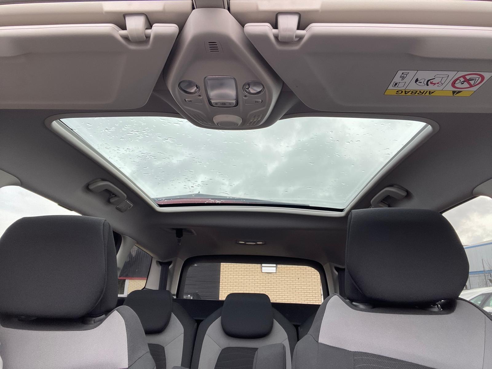 Citroen Grand C4 Picasso - Image 22