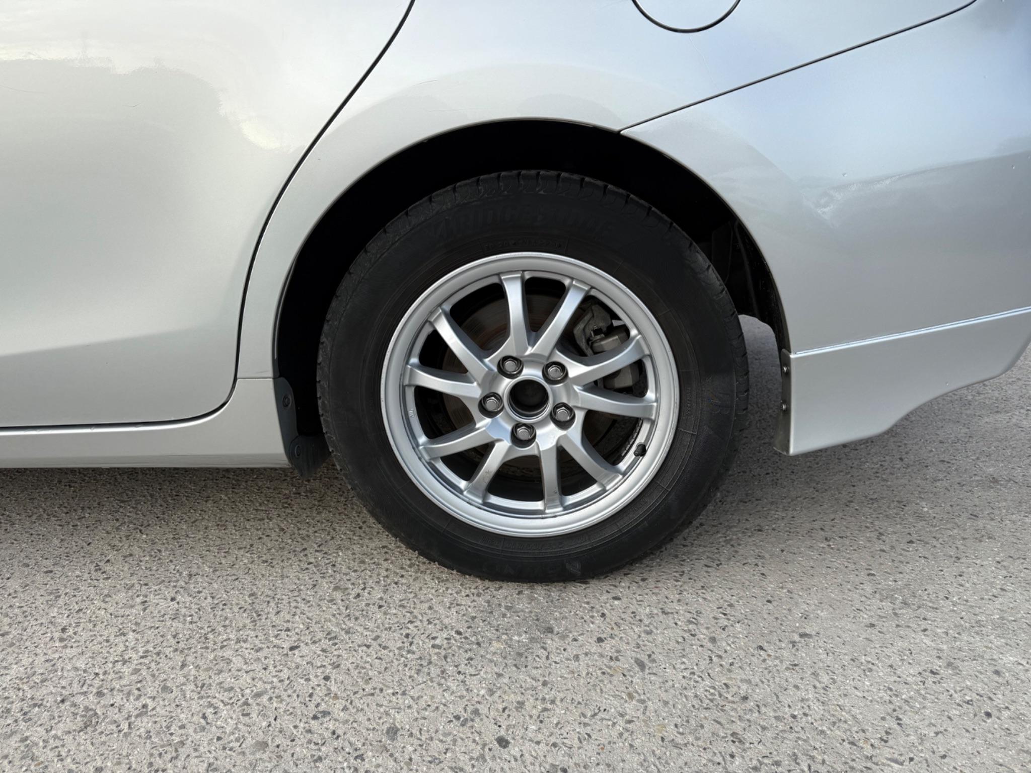 Toyota Prius+ - Image 29