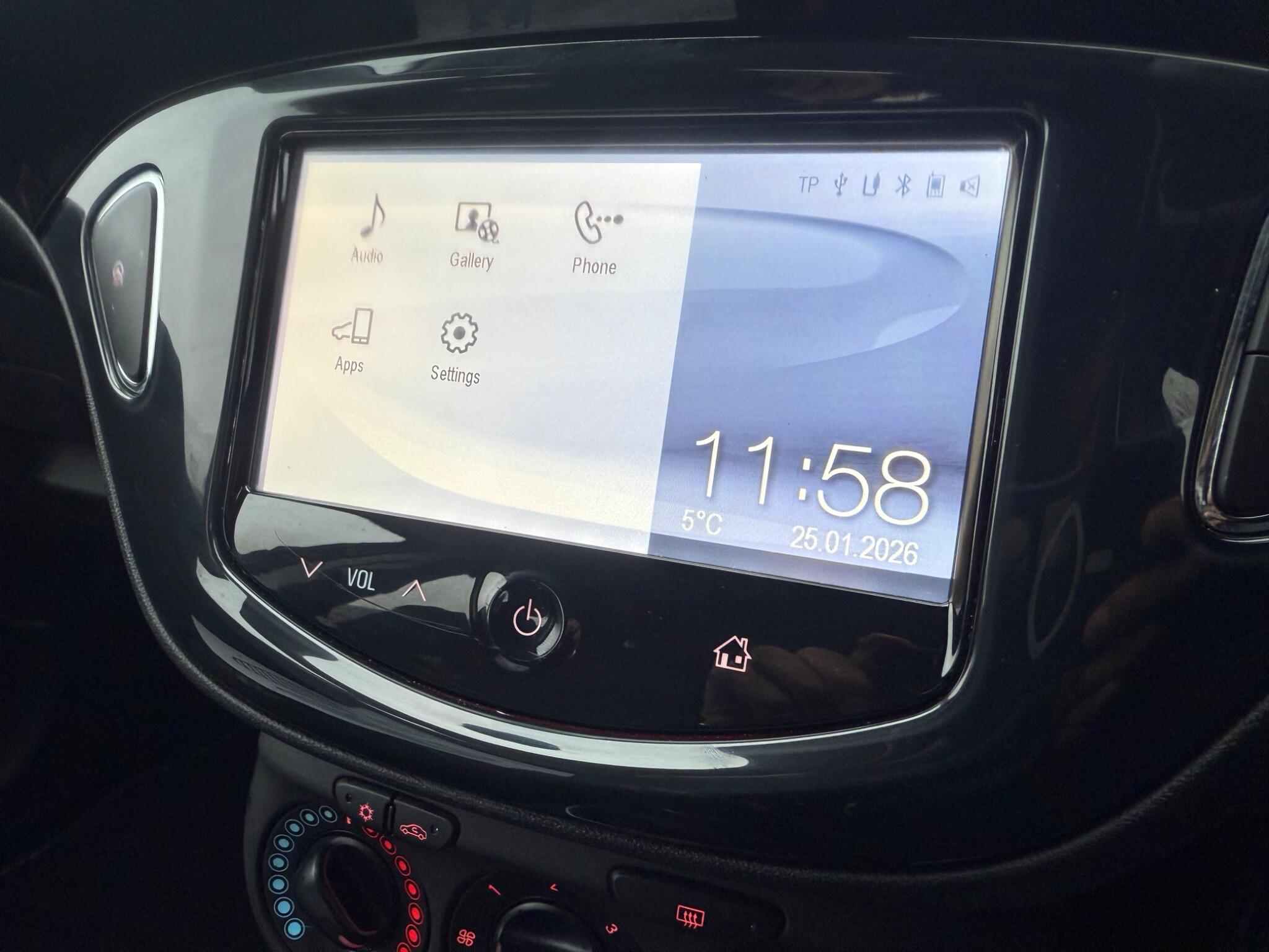 Vauxhall Corsa - Image 20