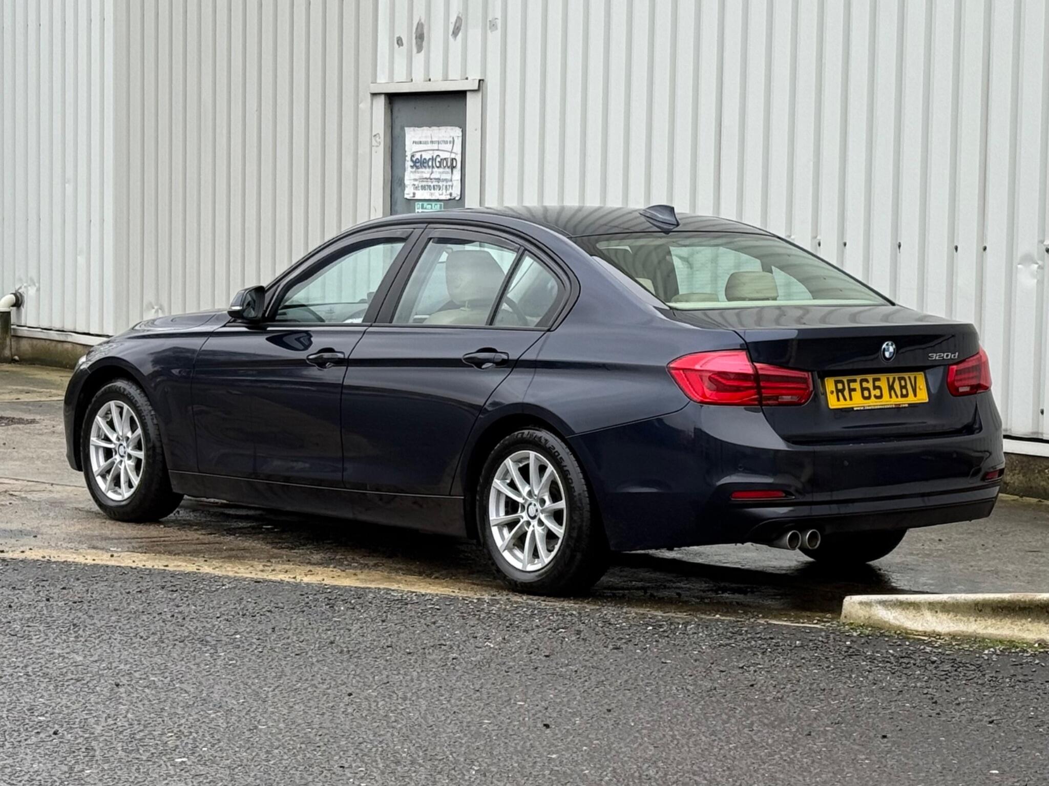 BMW 3 Series - Image 13