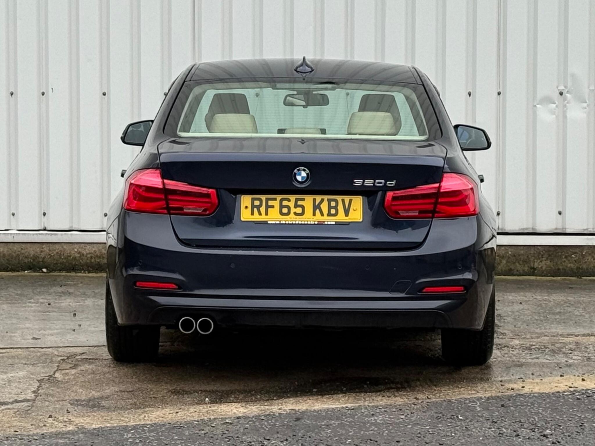 BMW 3 Series - Image 14