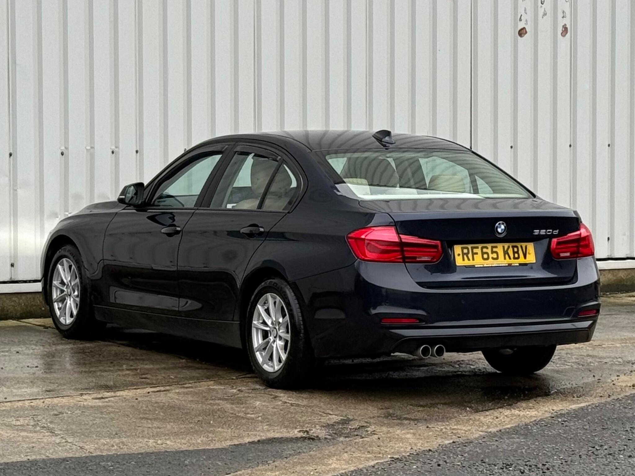 BMW 3 Series - Image 15