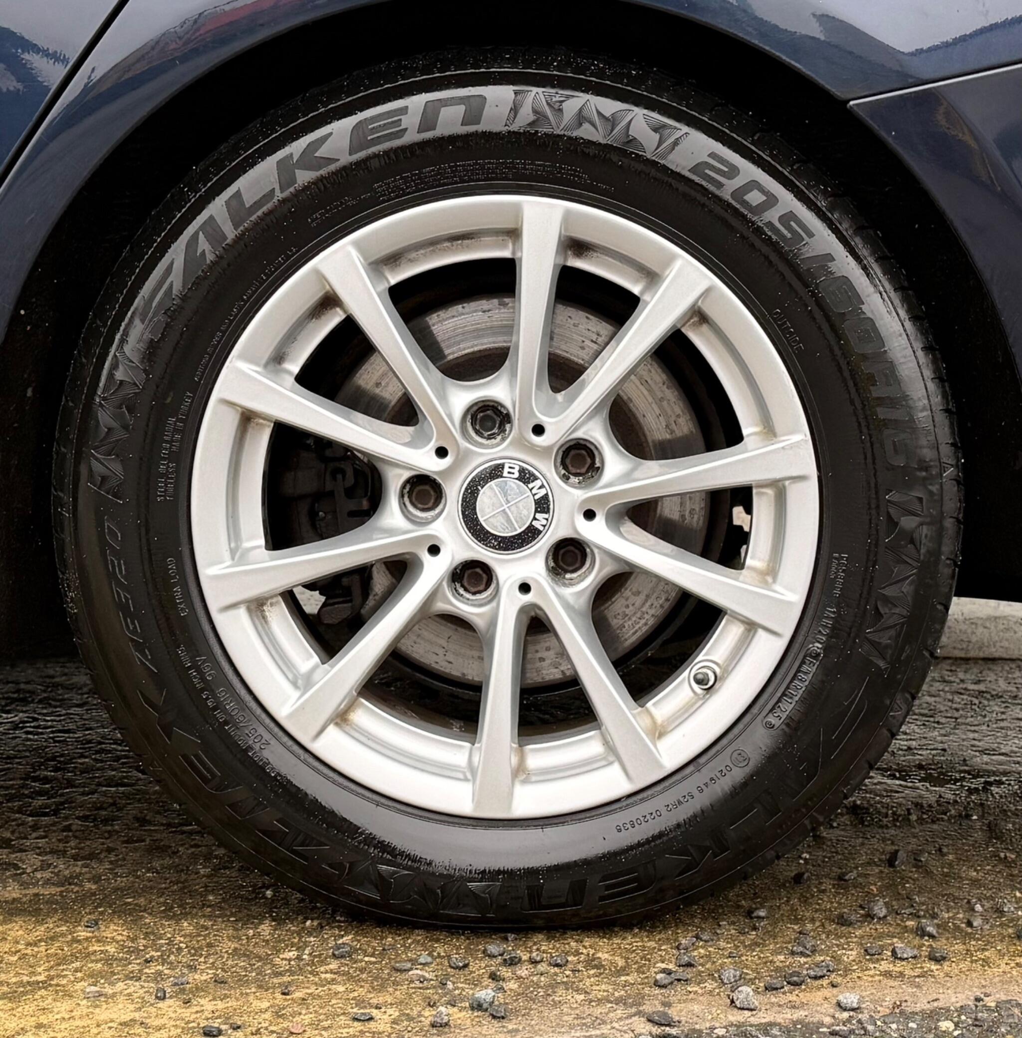 BMW 3 Series - Image 19