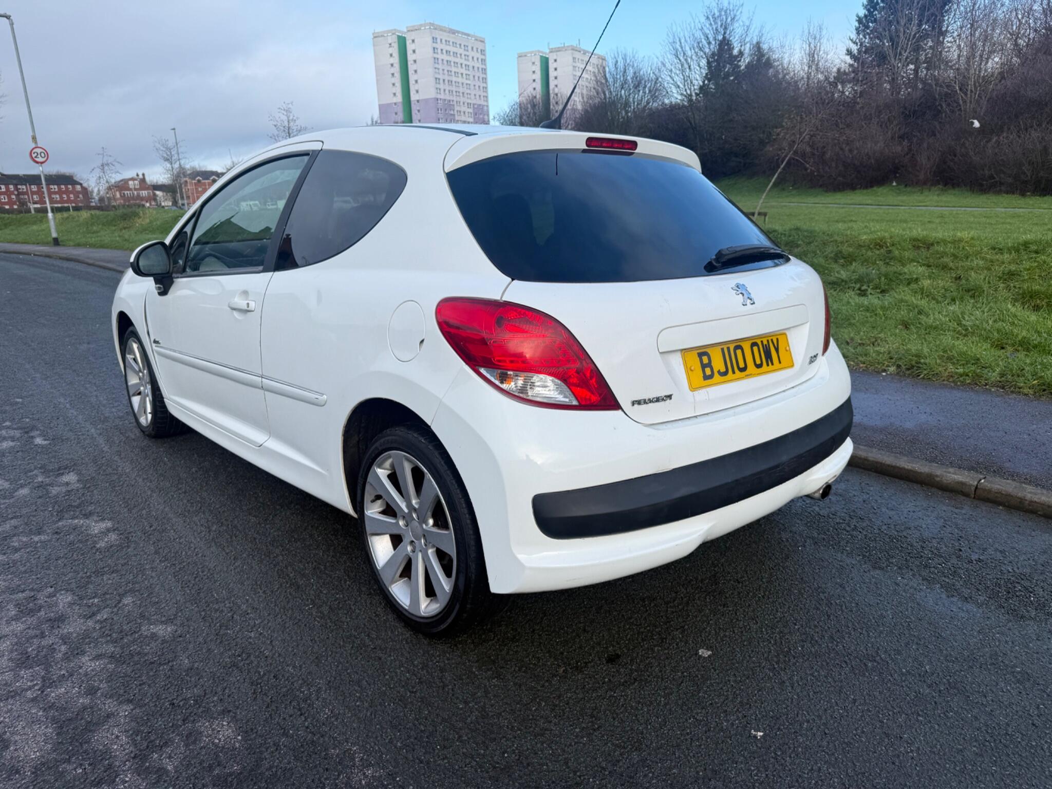 Peugeot 207 - Image 7