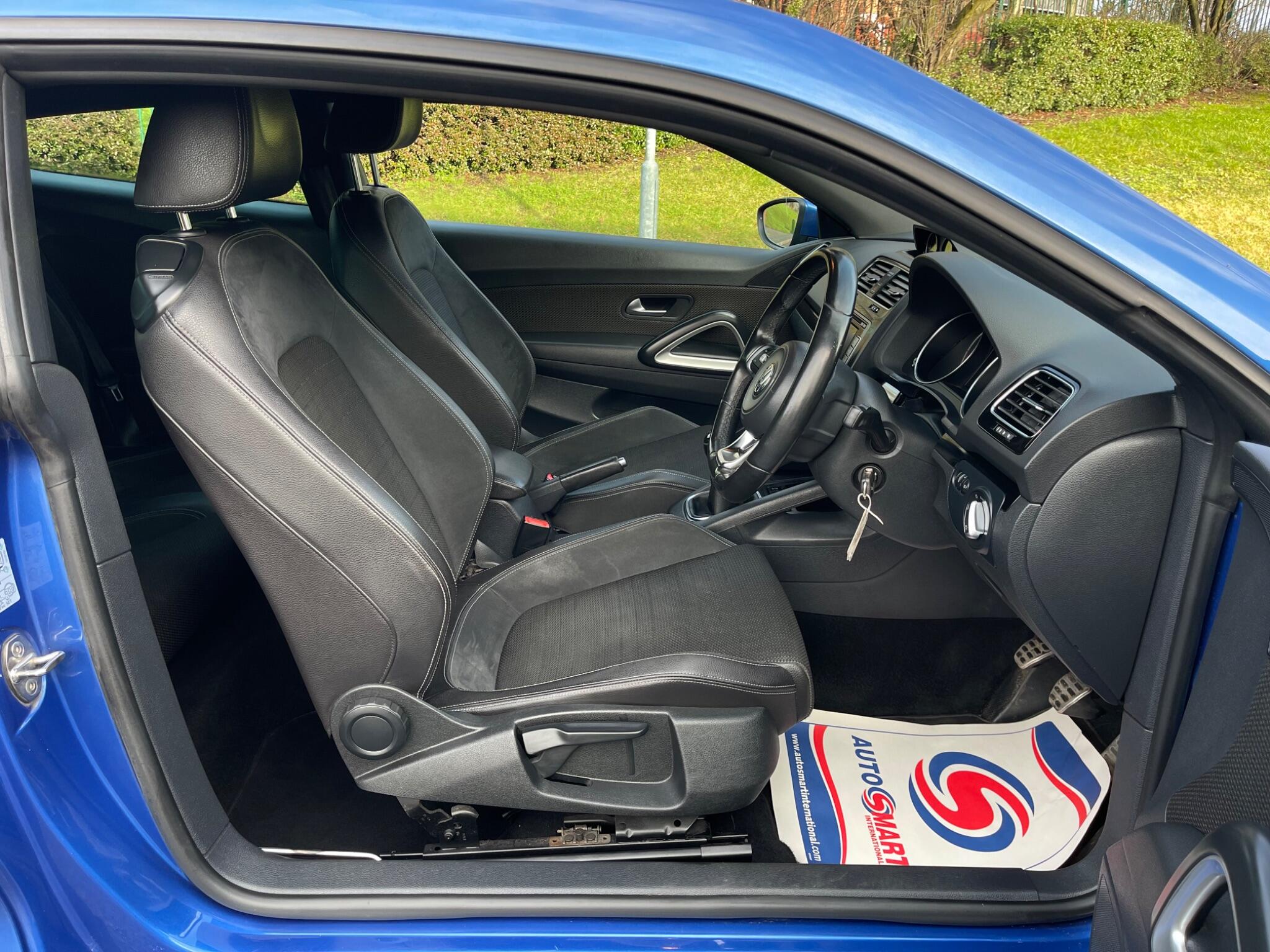 Volkswagen Scirocco - Image 34