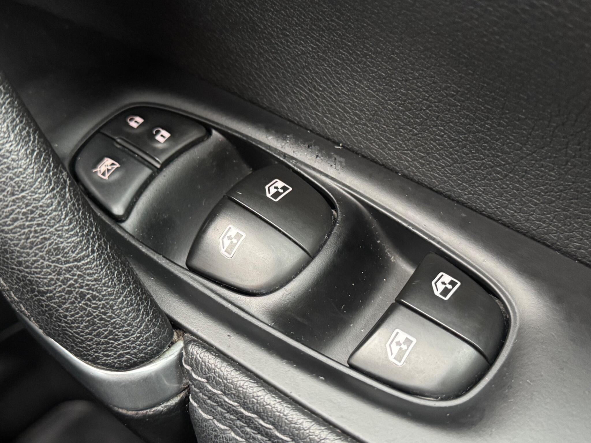 Nissan Qashqai - Image 43