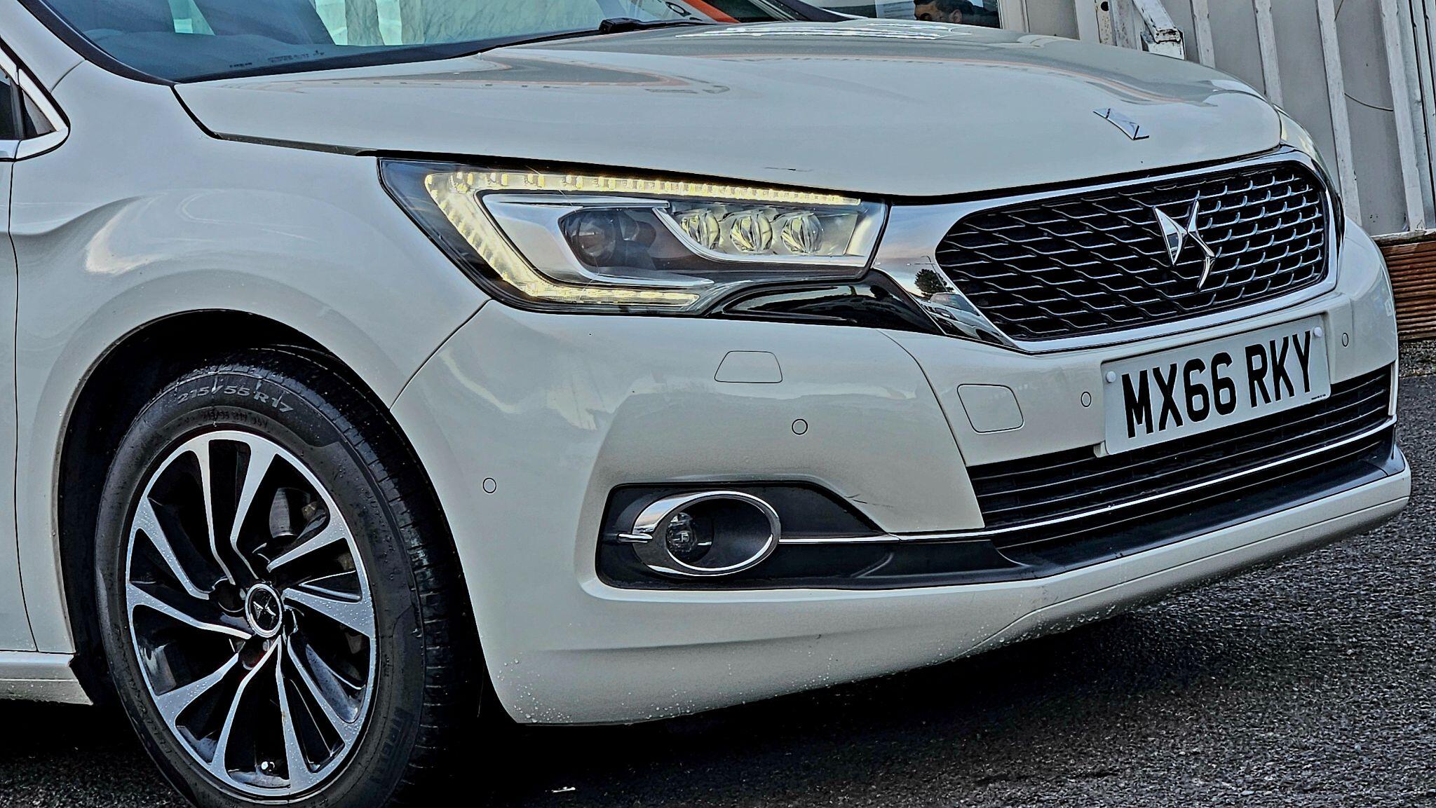 DS AUTOMOBILES DS 4