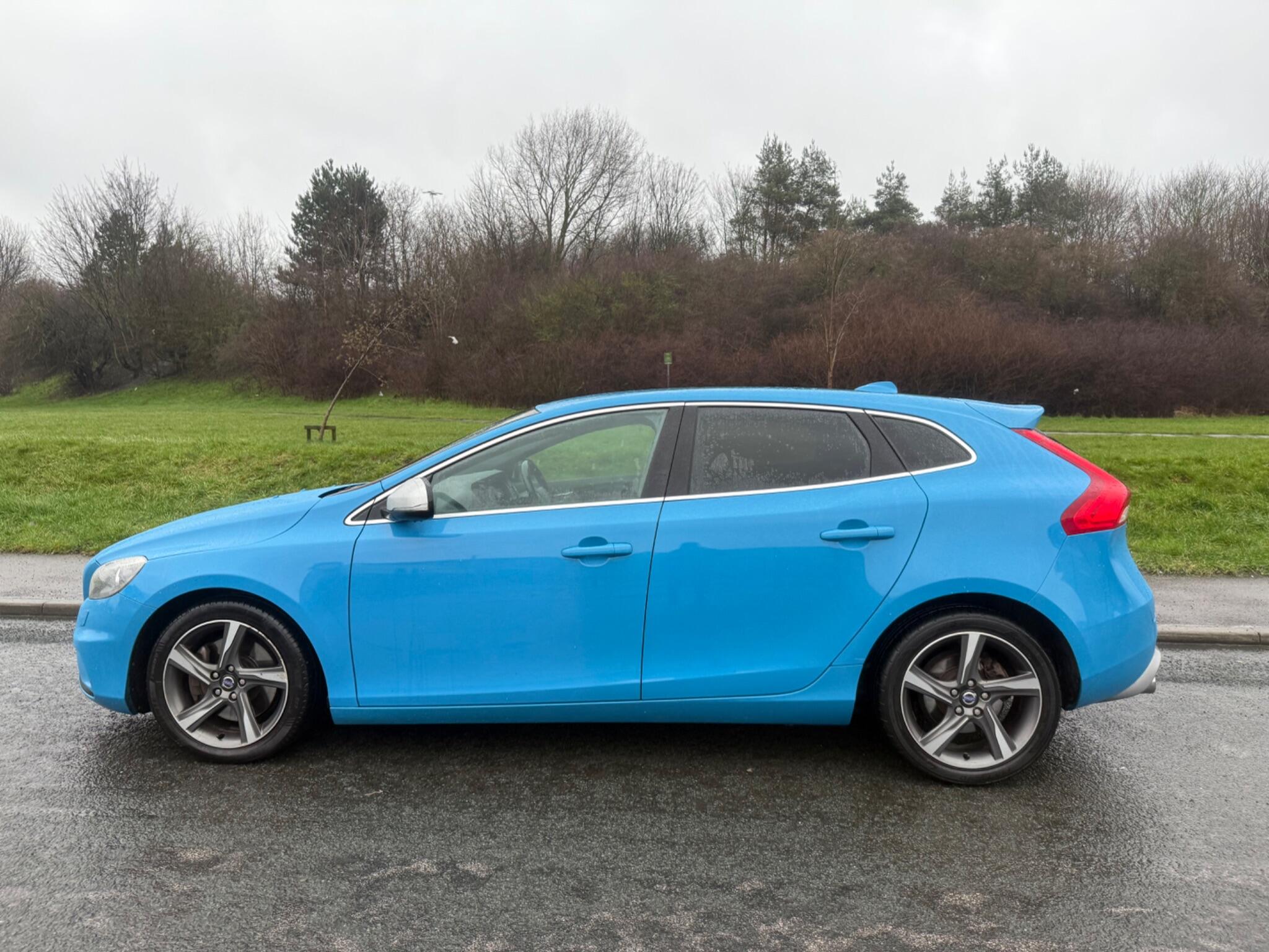 Volvo V40 - Image 9