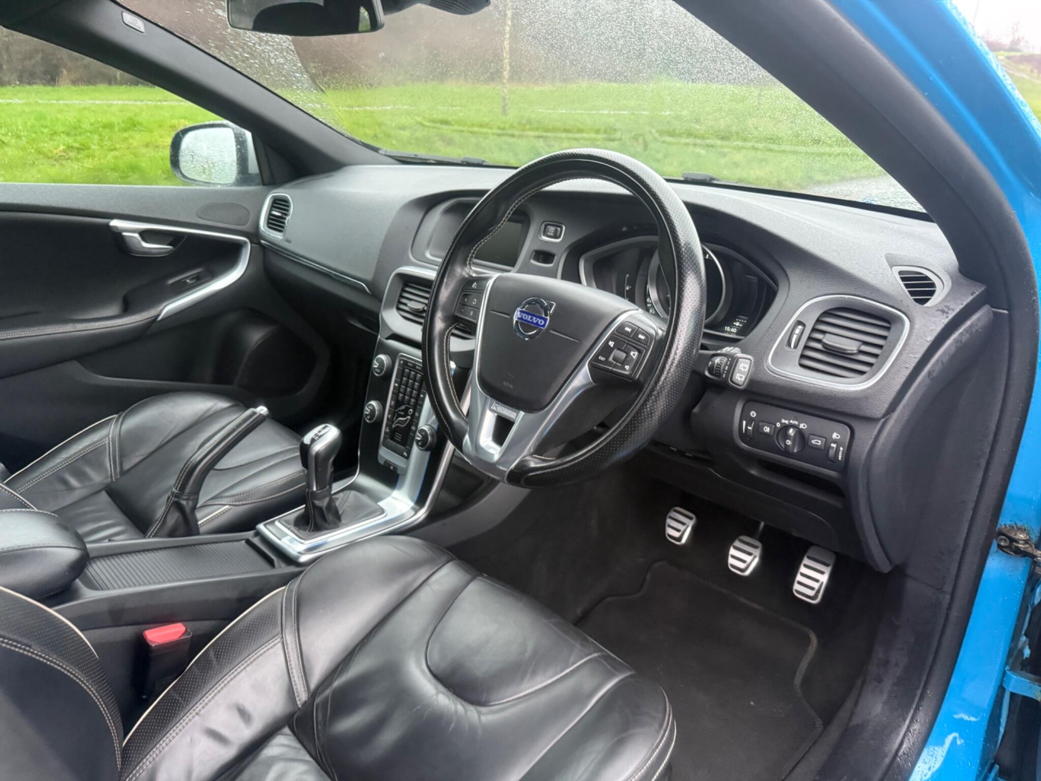 Volvo V40 - Image 20