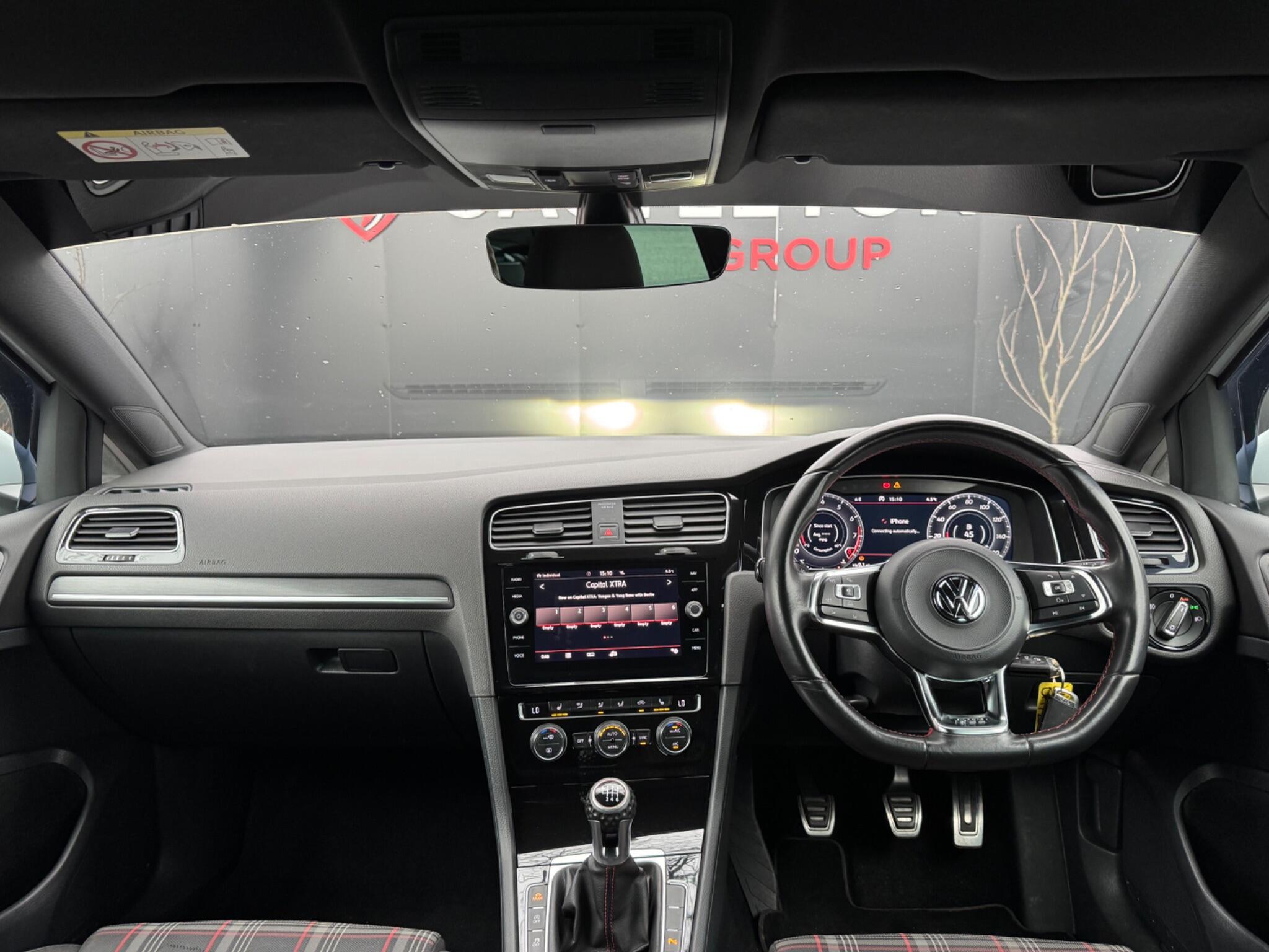 Volkswagen Golf - Image 43