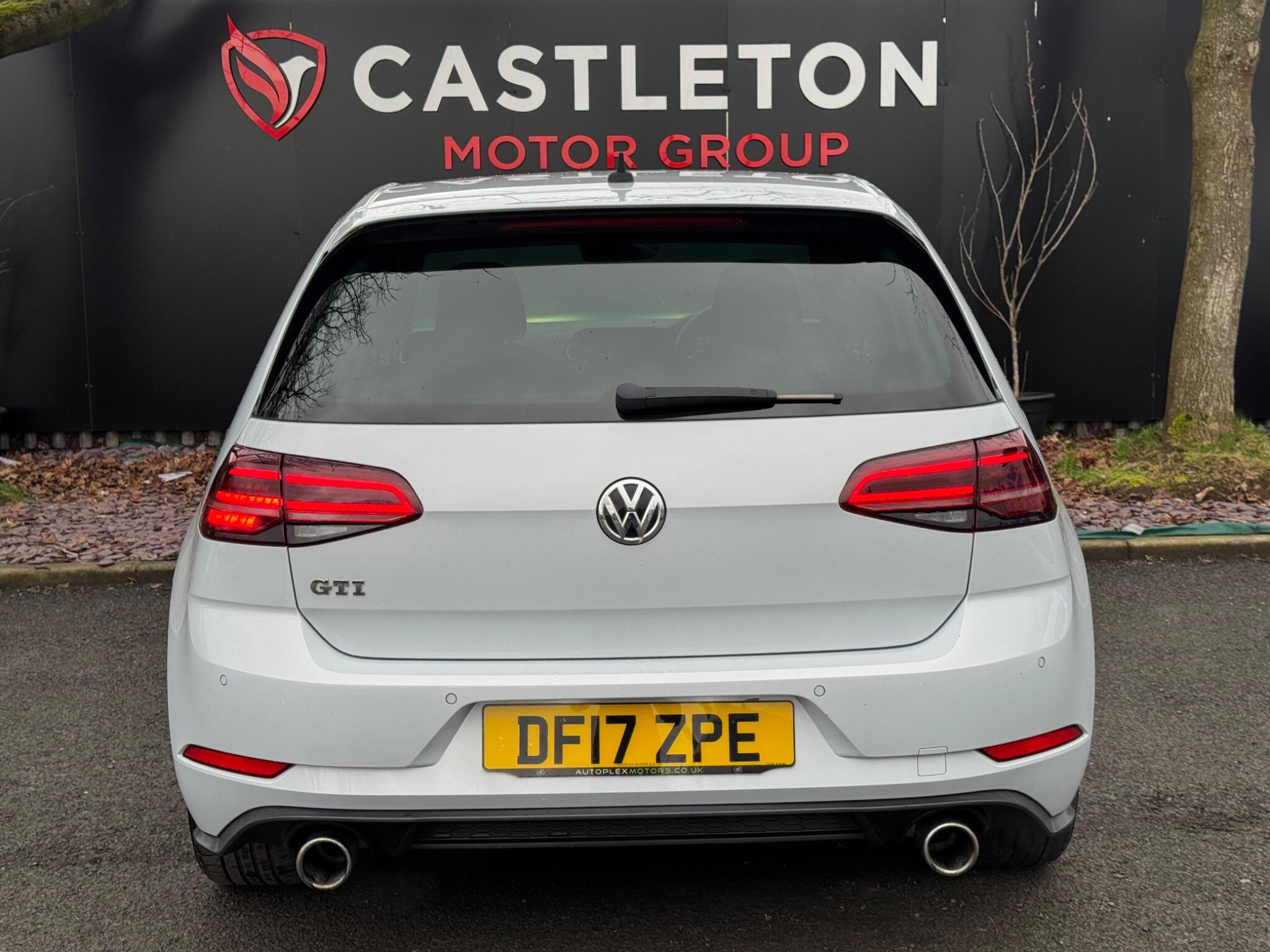 Volkswagen Golf - Image 46