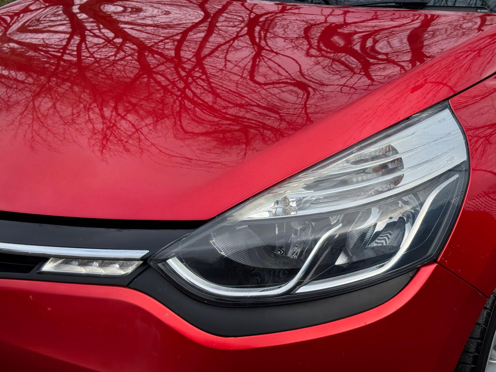 Renault Clio - Image 41